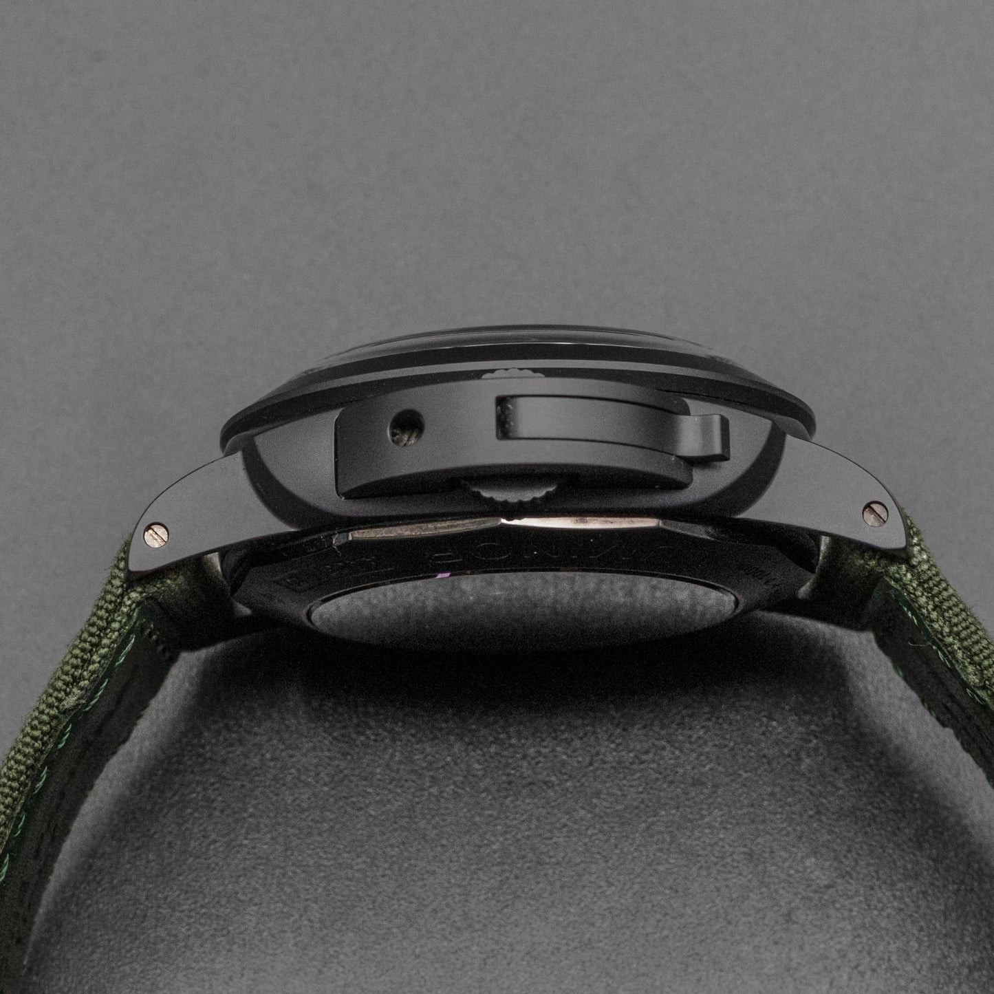 PAM01483 Black Ceramic Green Lugs