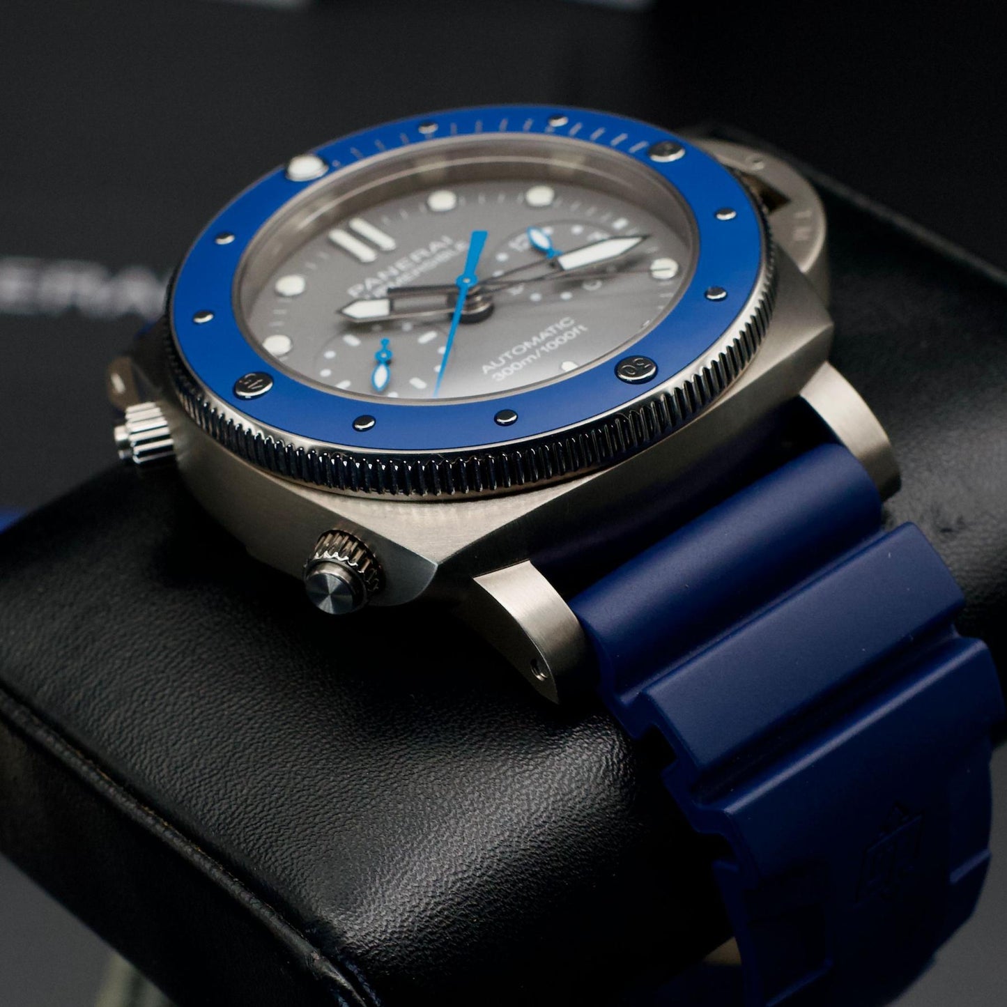 Panerai Submersible 1950 Automatic Stainless Steel Black Dial 42 PAM00982 B&P