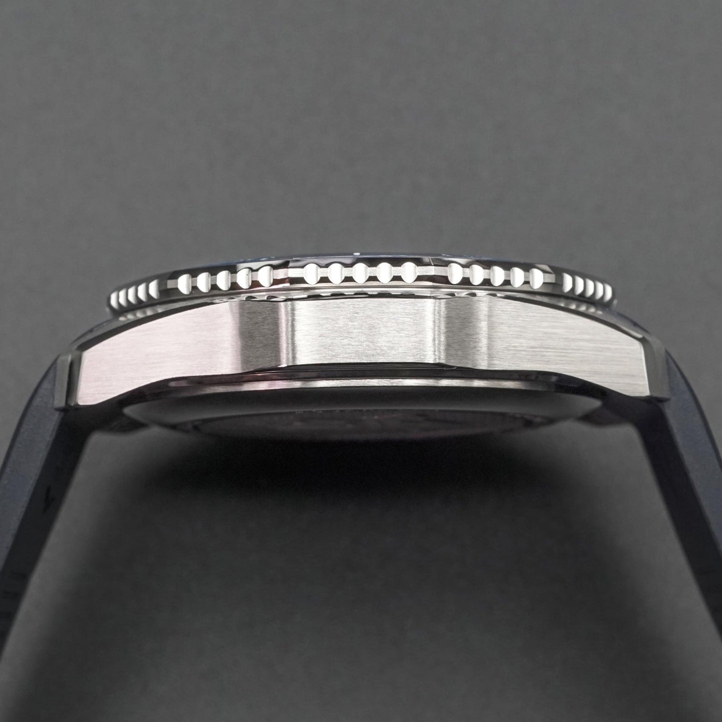 TAG Heuer Aquaracer Professional 300 43mm Blue Dial Steel Full Kit 2023