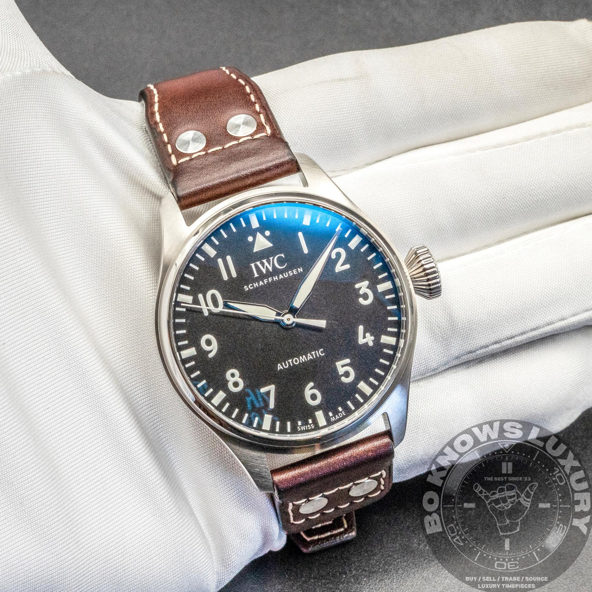 IWC Big Pilot’s Watch 43 IW329301 43mm Steel Black Arabic Dial Box Papers 2025
