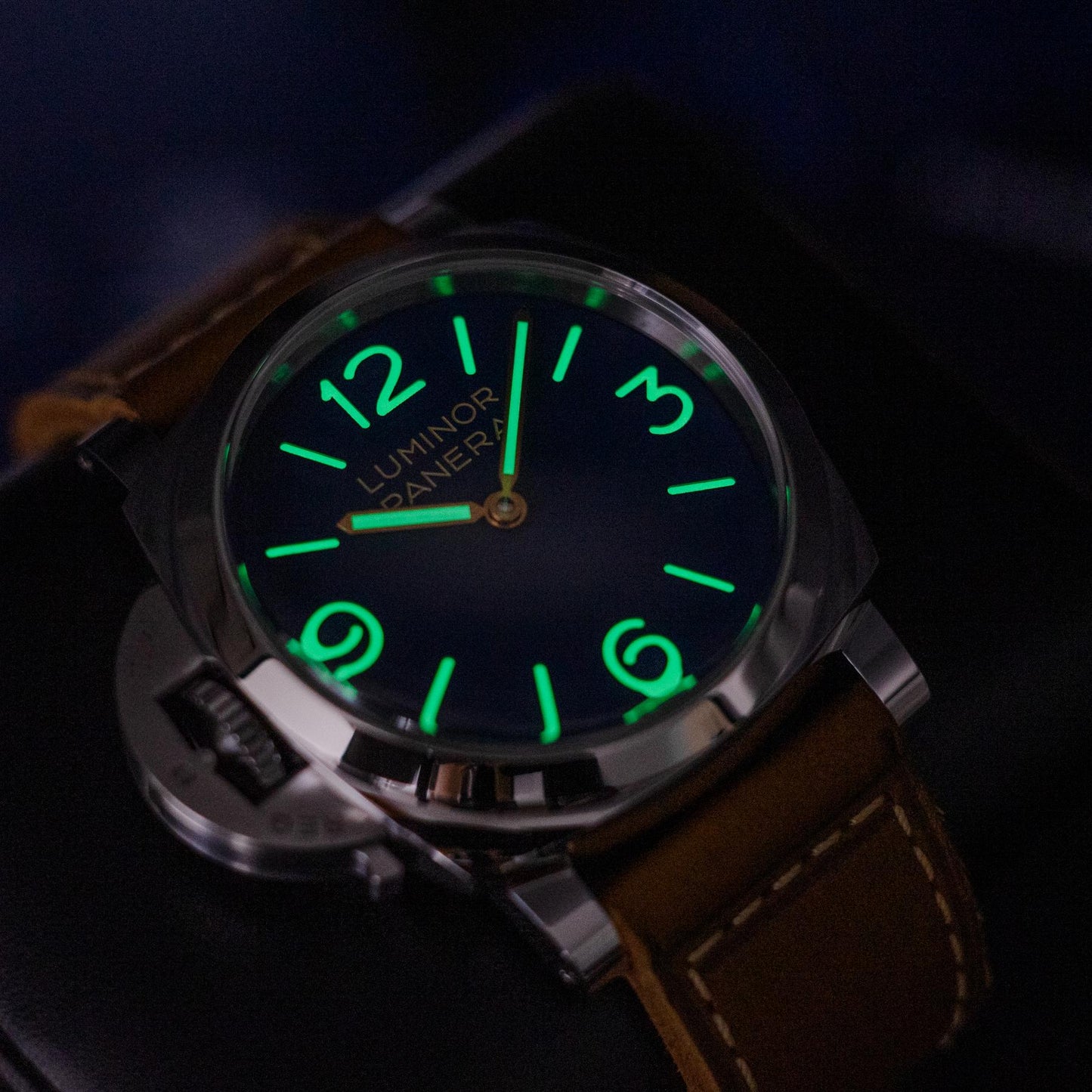 Panerai Luminor Destro PAM01732 44mm Steel Blue Dial Box Papers 2026