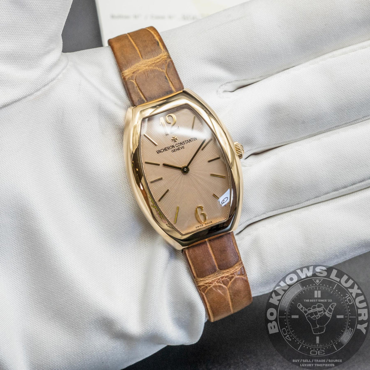 Vacheron Constantin Egerie 25040/000J 27.5mm 18K Yellow Gold Quartz Box Papers