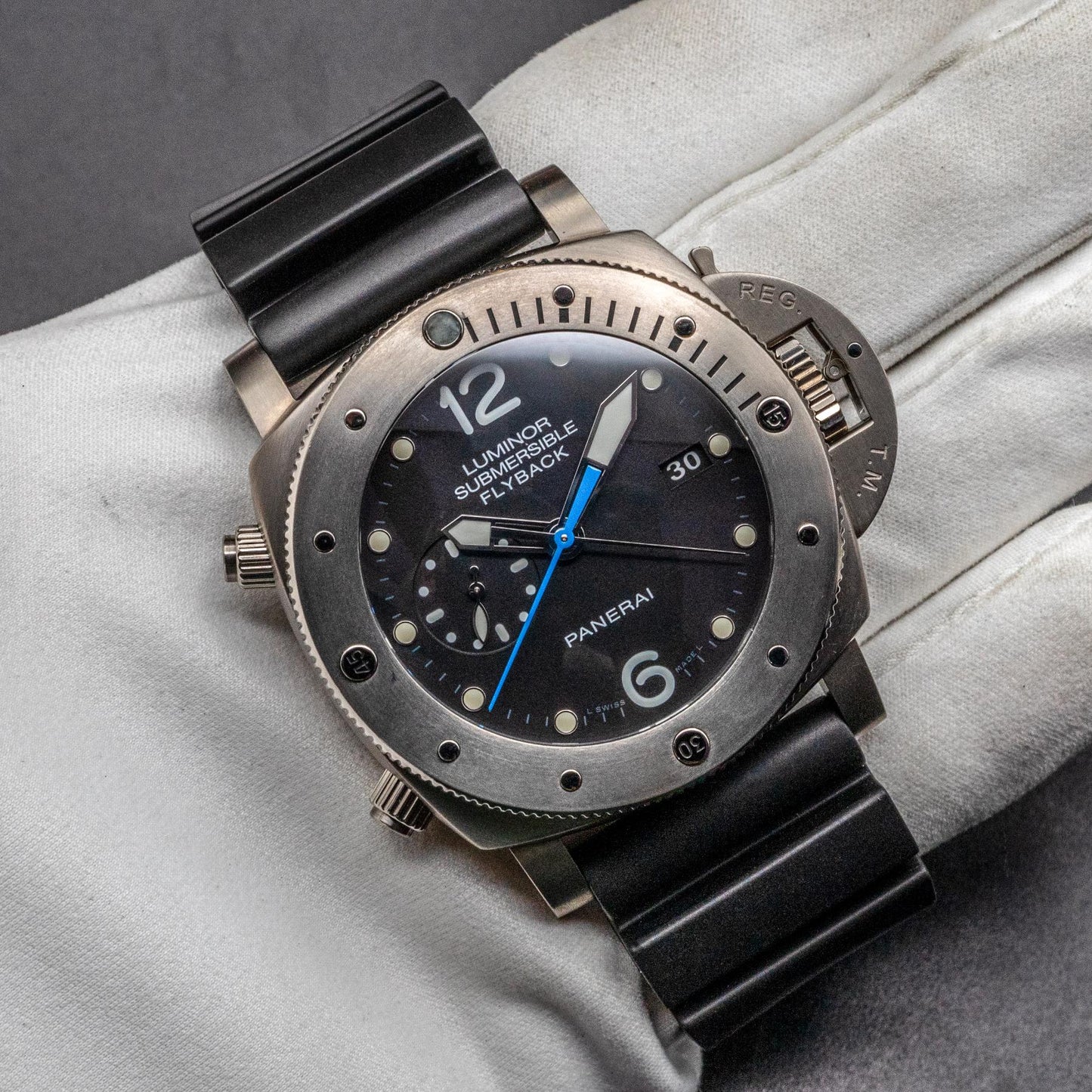 Panerai Luminor Submersible PAM00614 47mm Titanium Chrono Flyback 2016