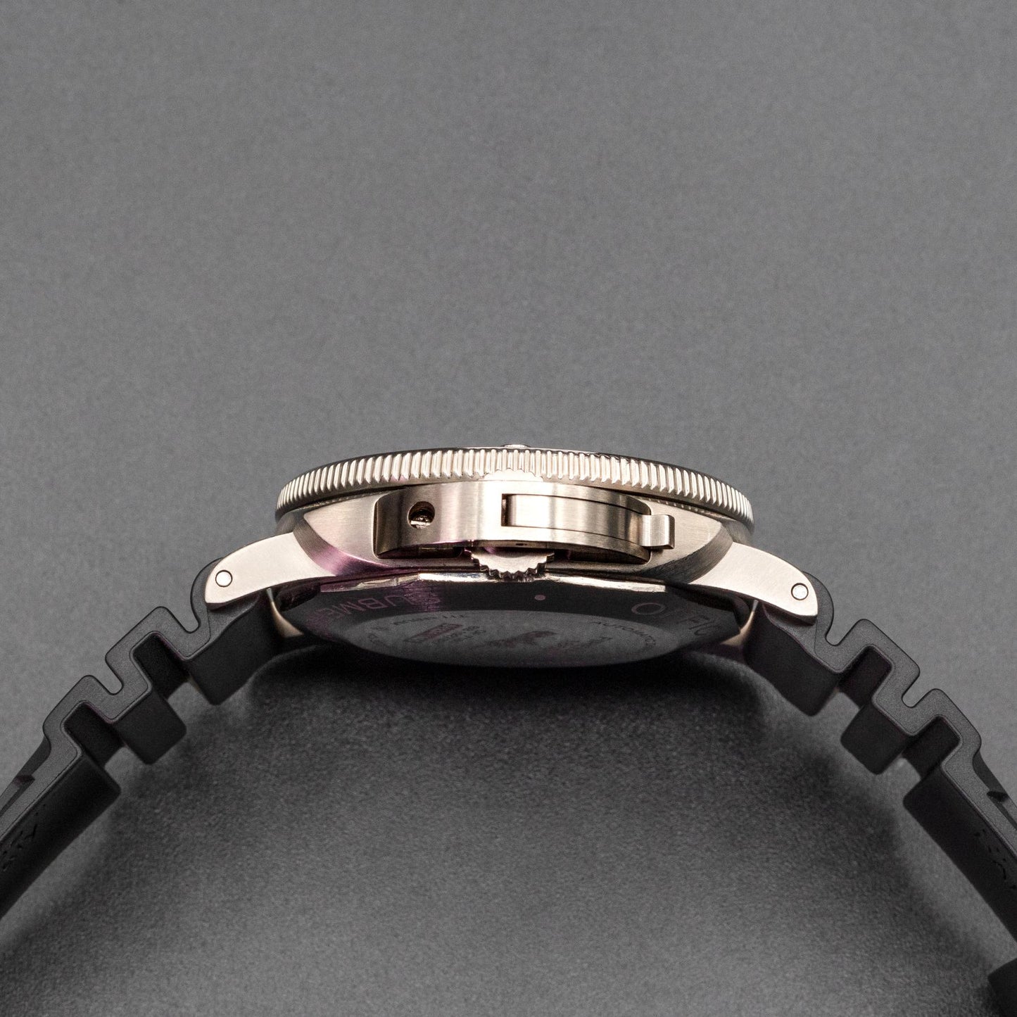 Panerai Luminor Submersible 1950 3 Days Titanium PAM01305 47mm Warranty 2019