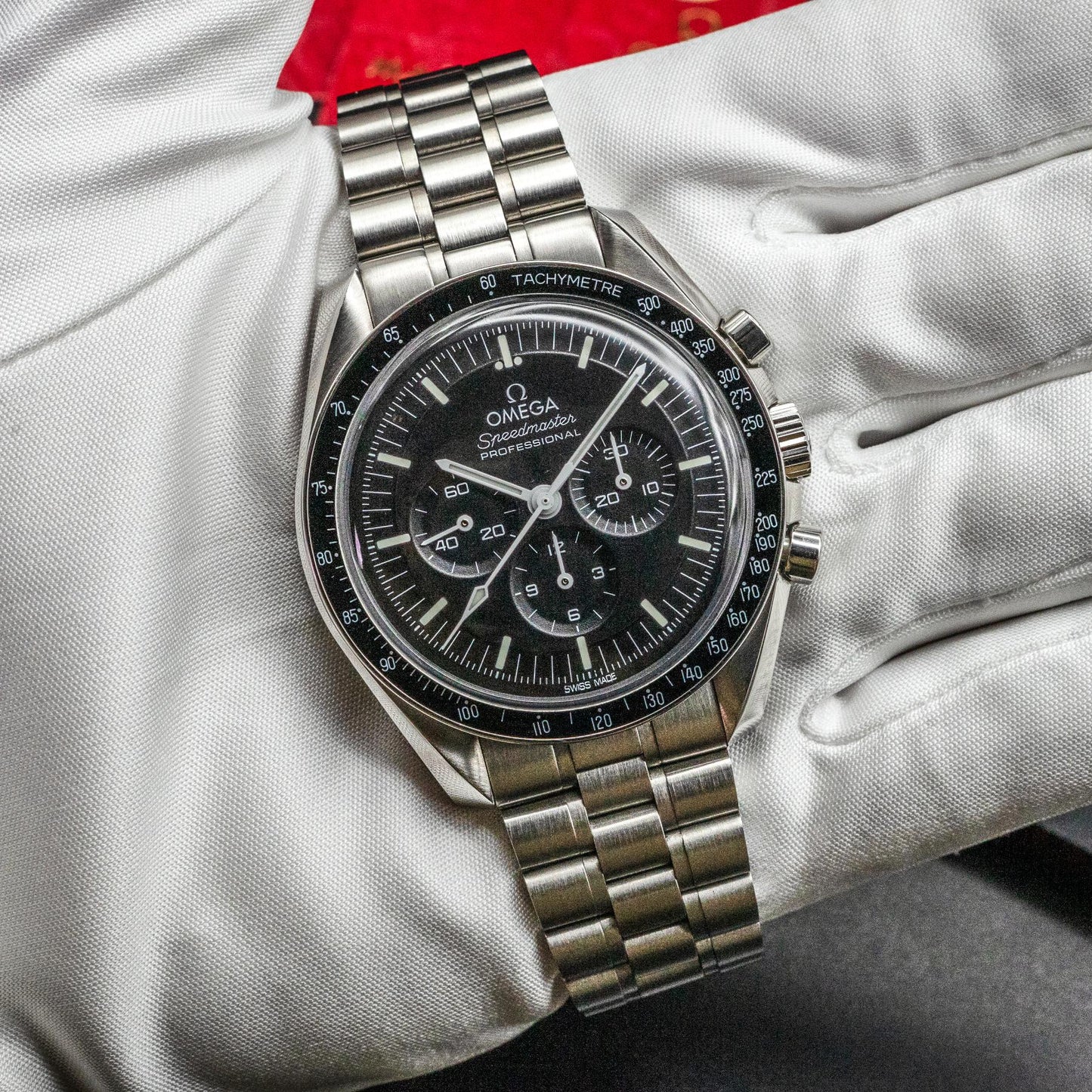 Omega Speedmaster Moonwatch 310.30.42.50.01.001