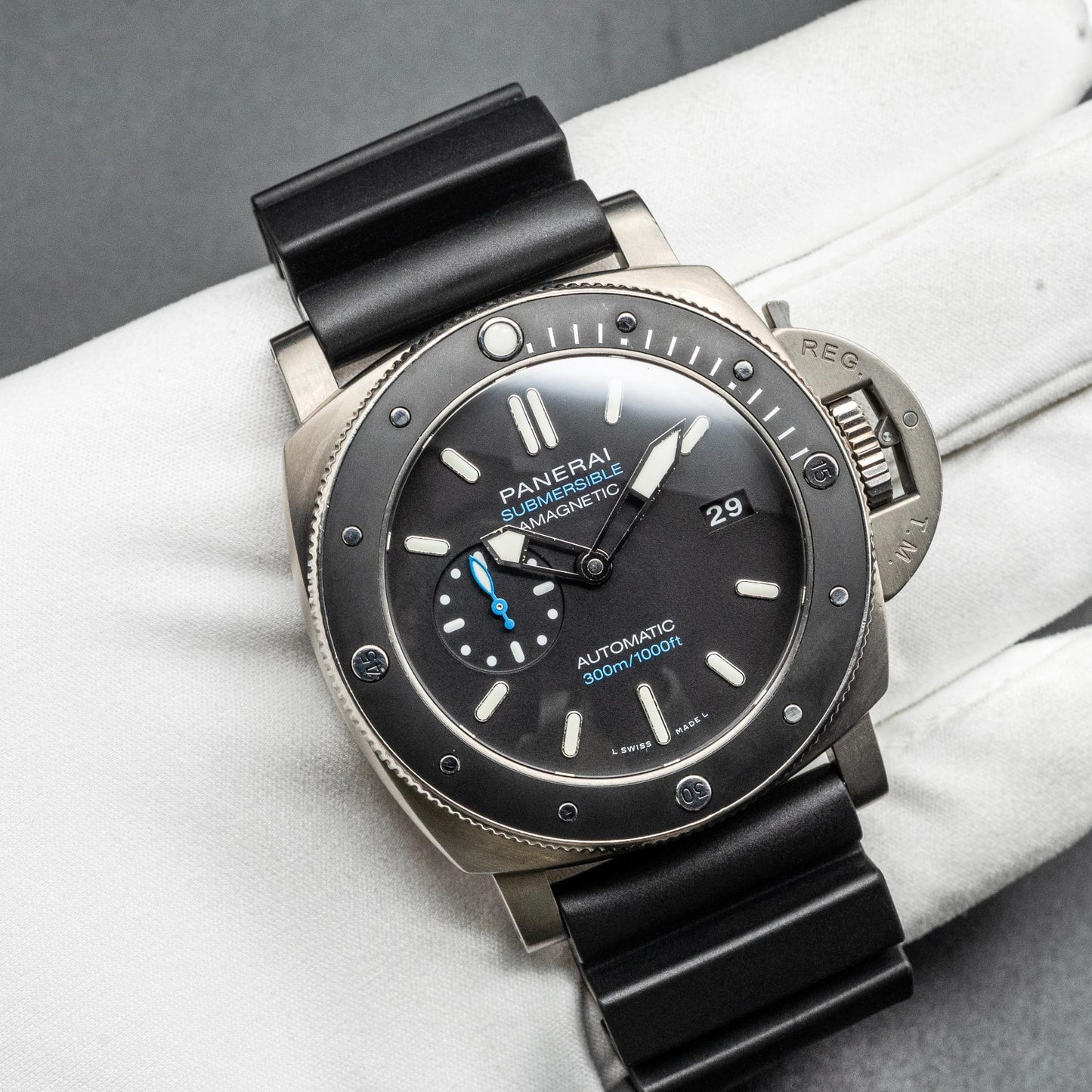 PAM01389 Luminor Submersible 1950 Amagnetic