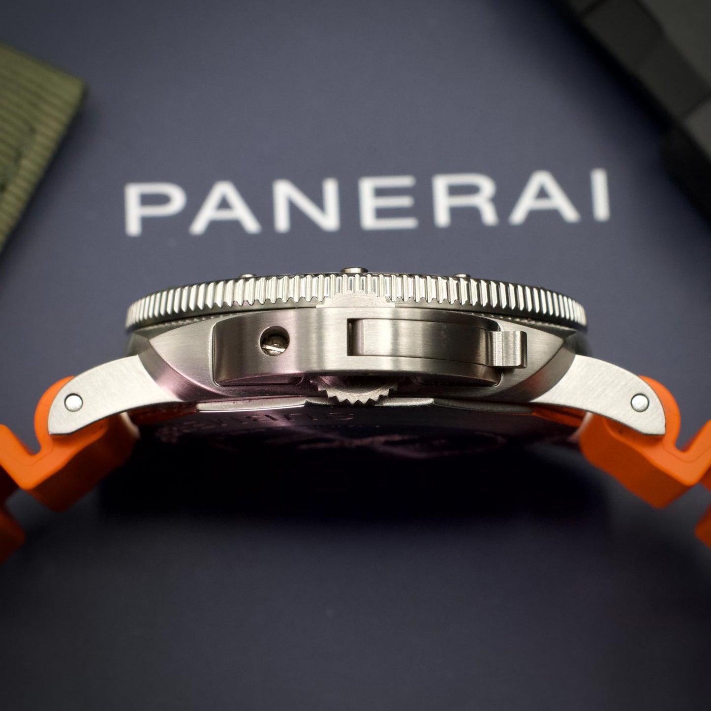Panerai PAM01590 Submersible Bianco 42mm Steel White Dial Full Set 2025