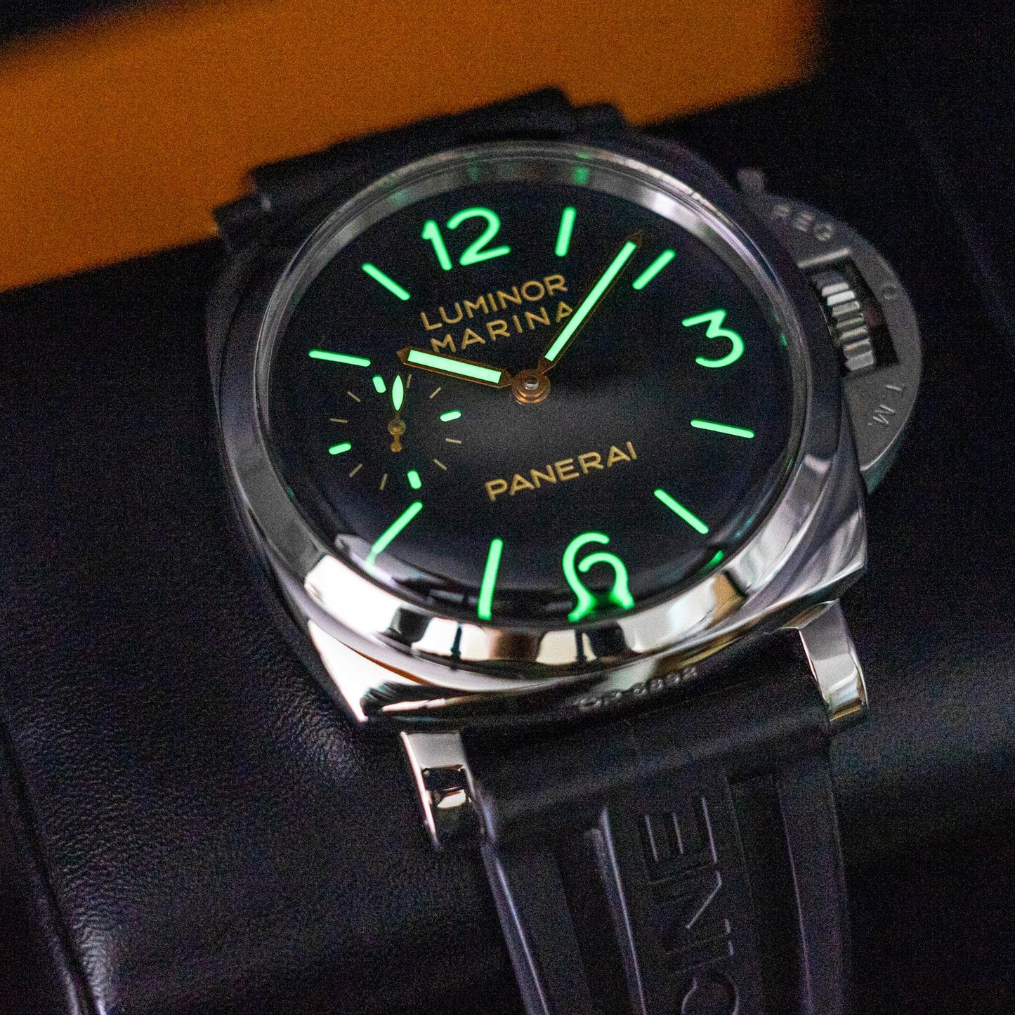 PAM00422 47mm Steel Black Dial