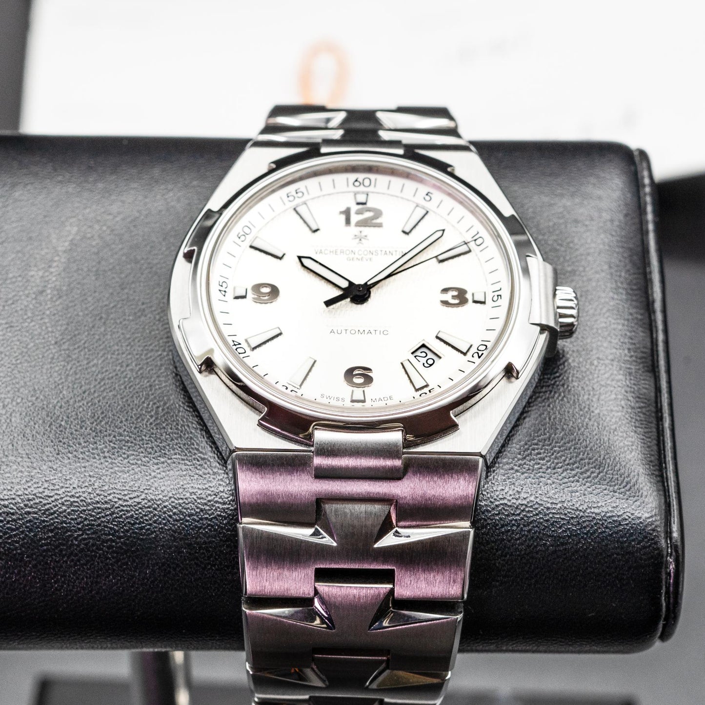 Vacheron Constantin Overseas 47040/B01A-9093 42mm Steel 2015 Full Set