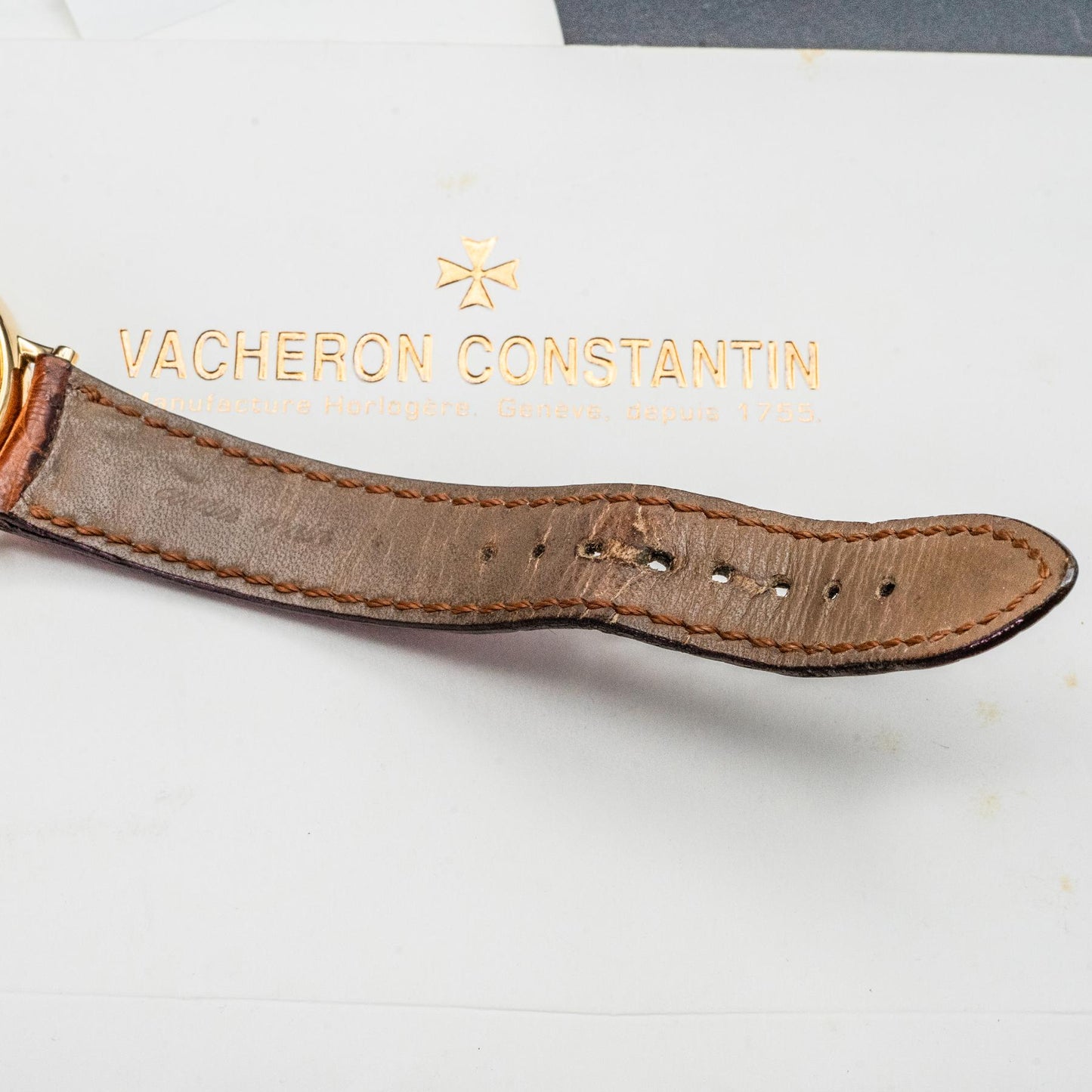 Vacheron Constantin Patrimony 42002 35mm Yellow Gold Champagne Dial Papers