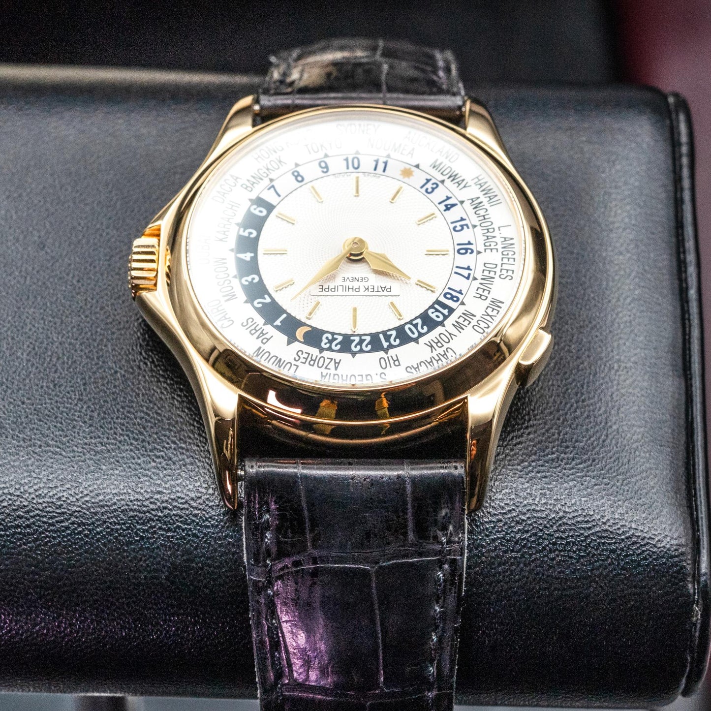 Patek Philippe World Time 5110J-001 37mm