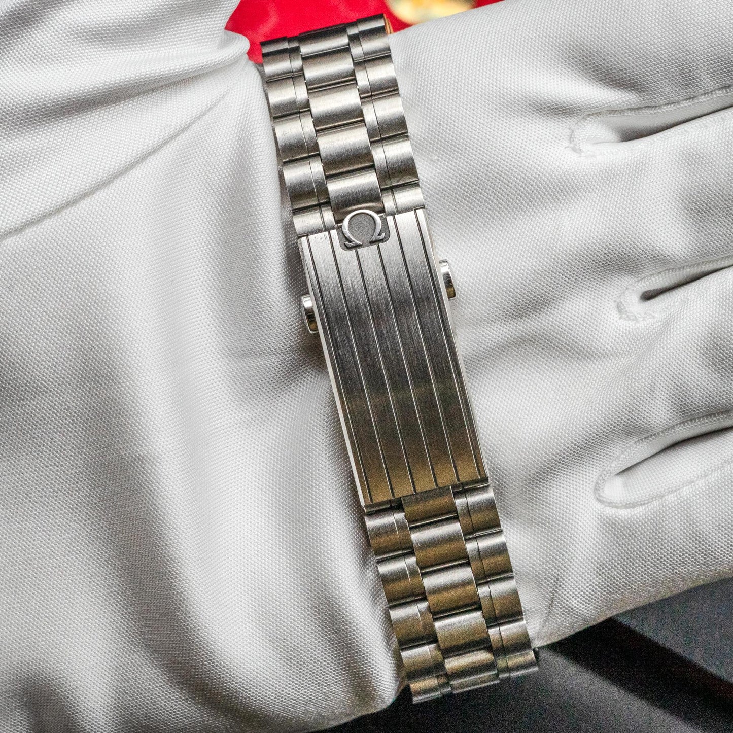Omega Speedmaster Moonwatch 310.30.42.50.01.001 Clasp