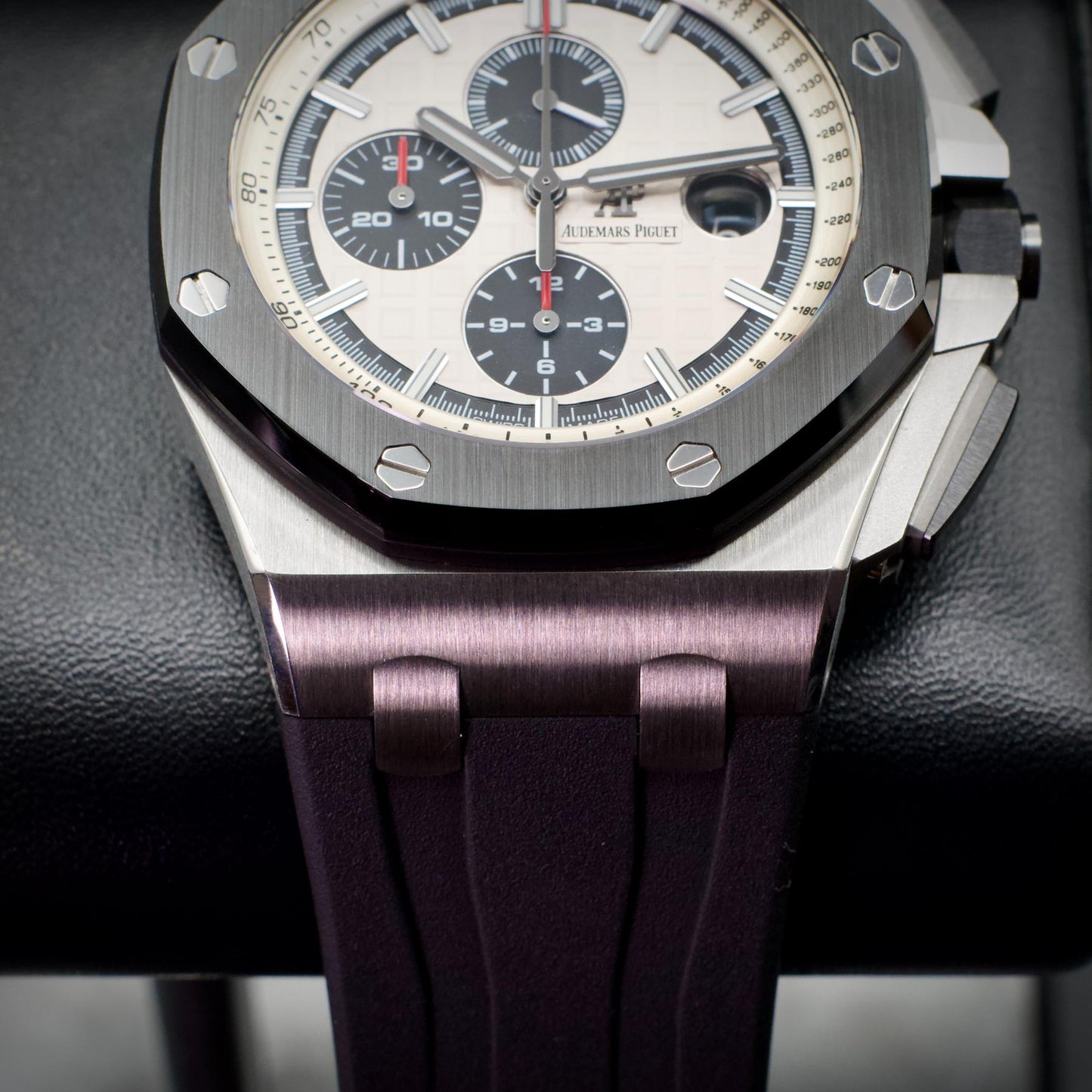 Audemars Piguet Royal Oak Offshore 26400SO Panda Dial 44mm 2016 Full Set