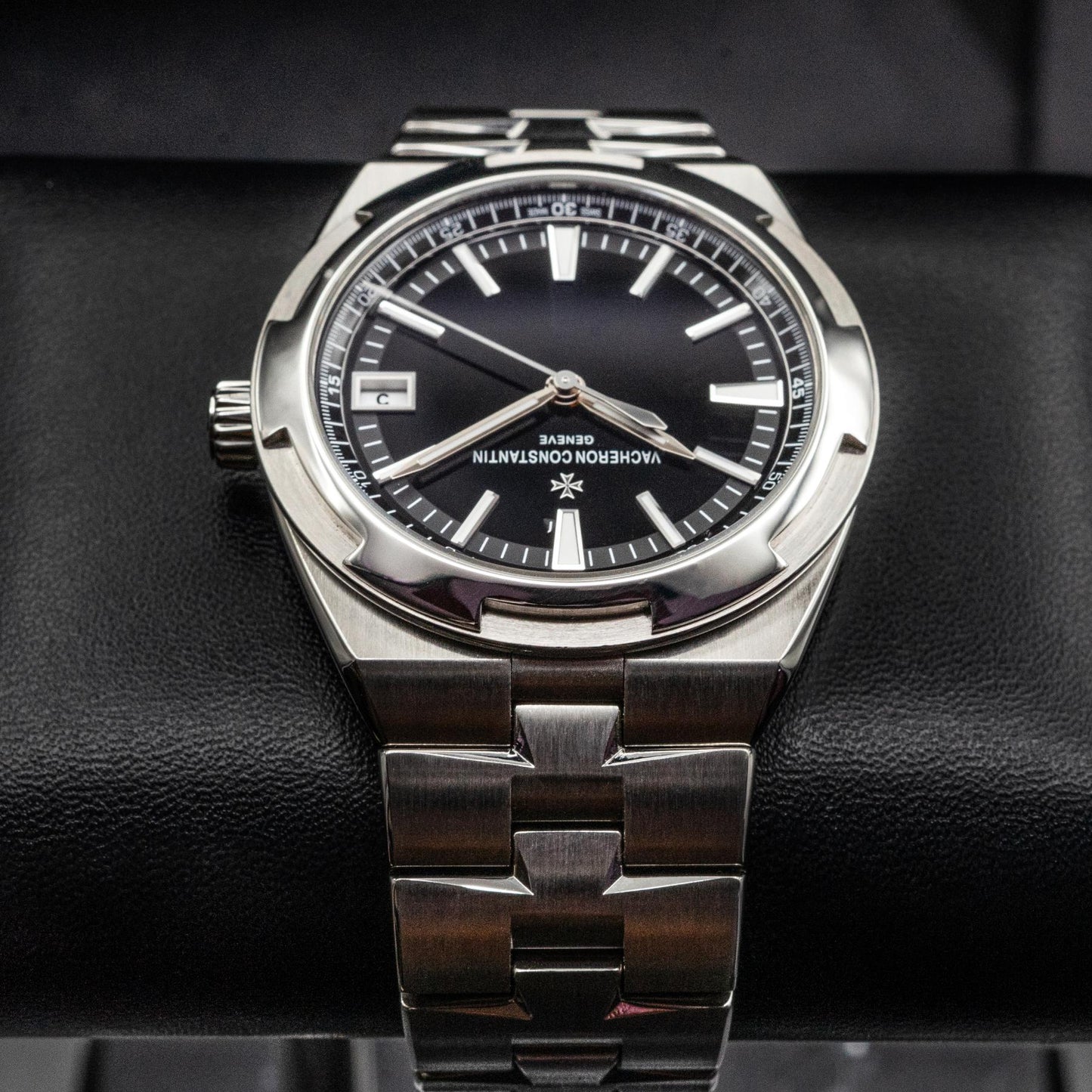 Vacheron Constantin Overseas 4500V/110A-B483 41mm Black Dial Box Papers 2022