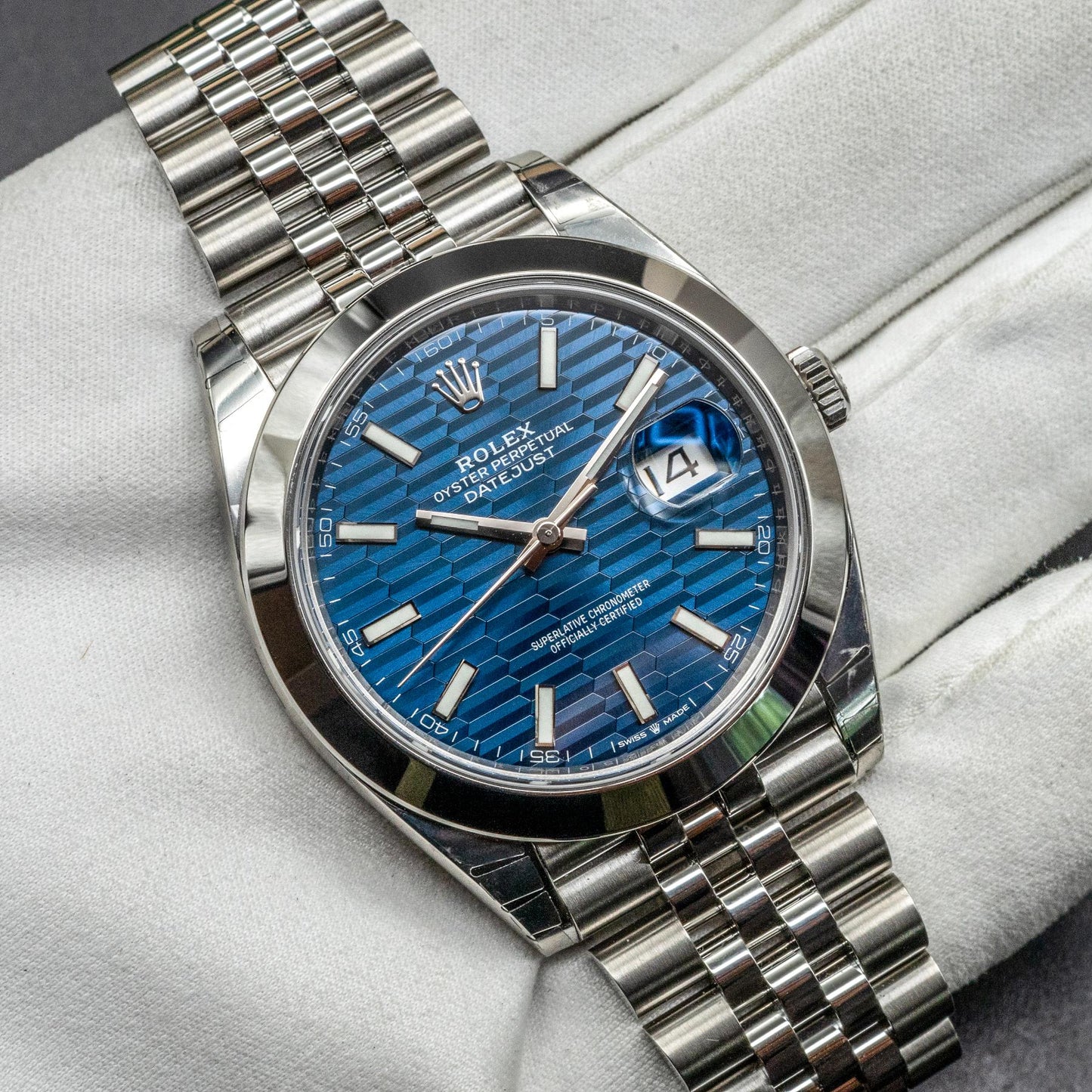 Rolex Datejust 41 126300 Steel Blue Fluted Motif Dial Box Papers 2022