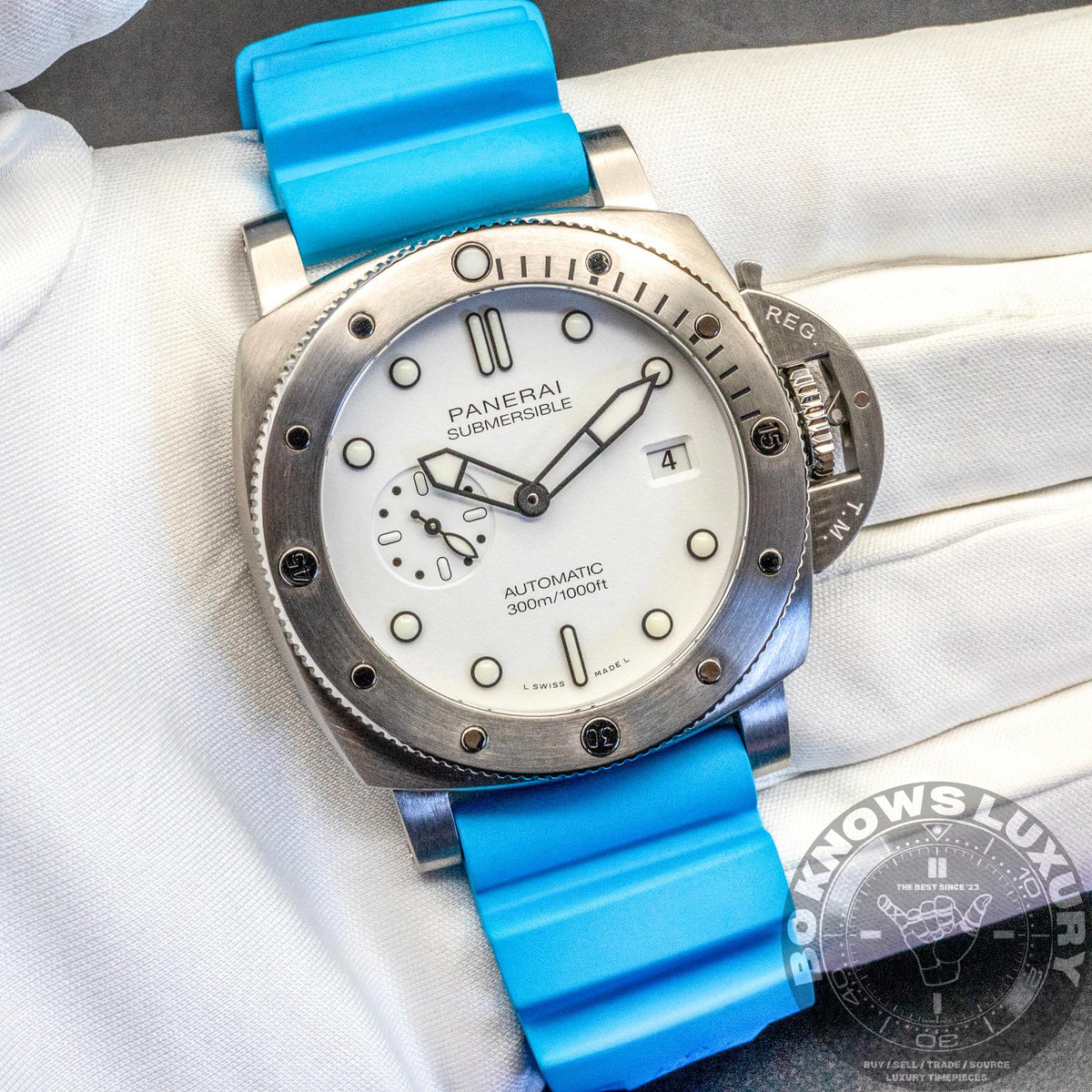 Panerai Submersible QuarantaQuattro PAM01595 44mm Steel White Box Papers 2024