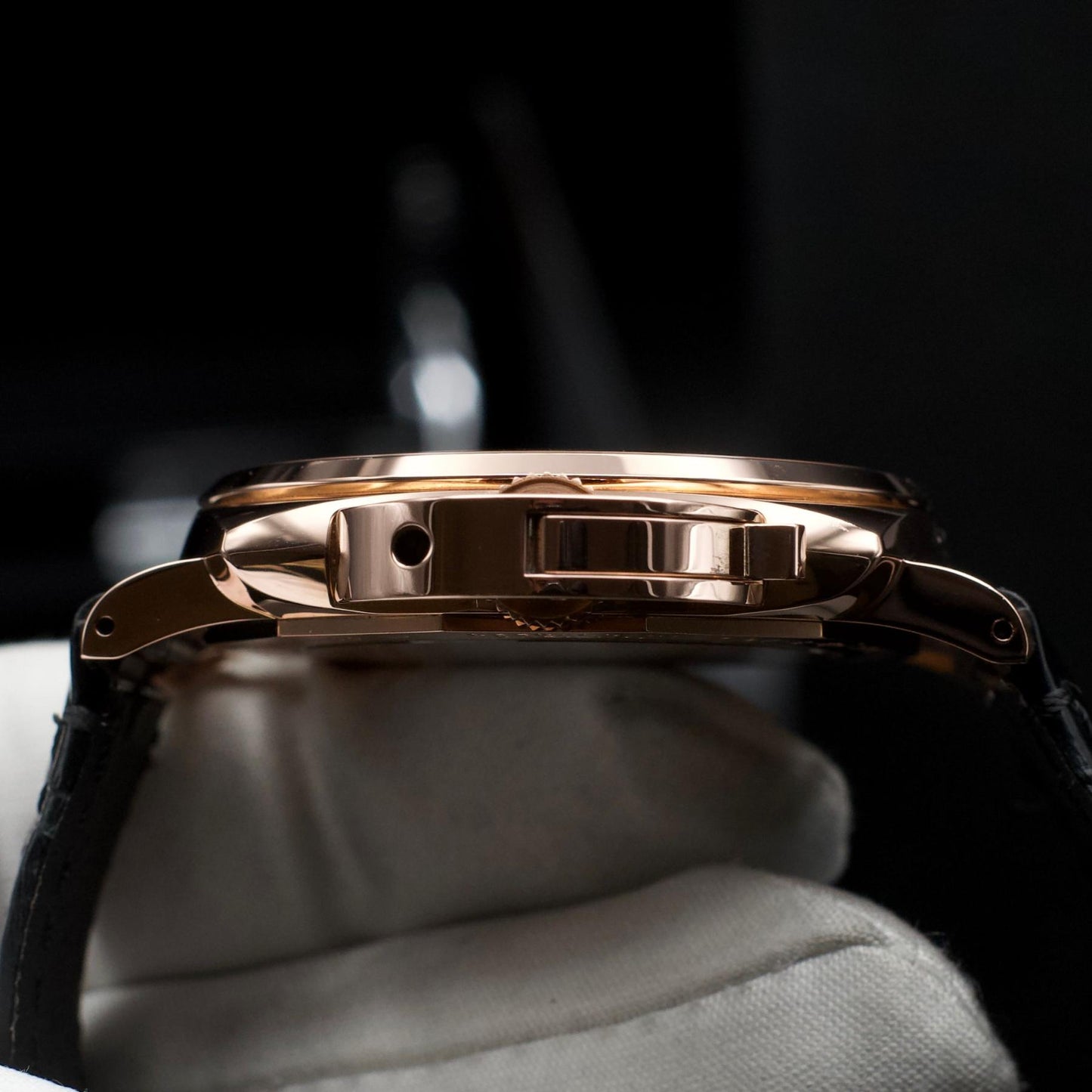 Panerai Luminor Due Goldtech PAM01041 42mm Black Dial Box Papers 2023