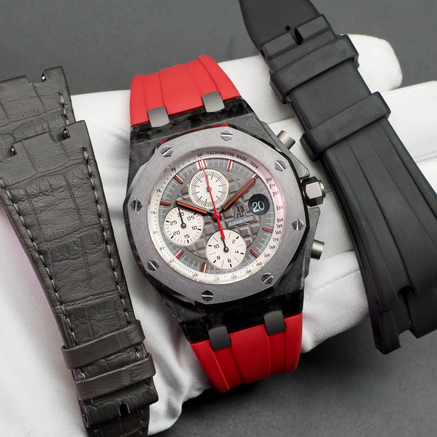 AP Royal Oak Offshore Chronograph Jarno Trulli Carbon 42mm 26202AU extra straps