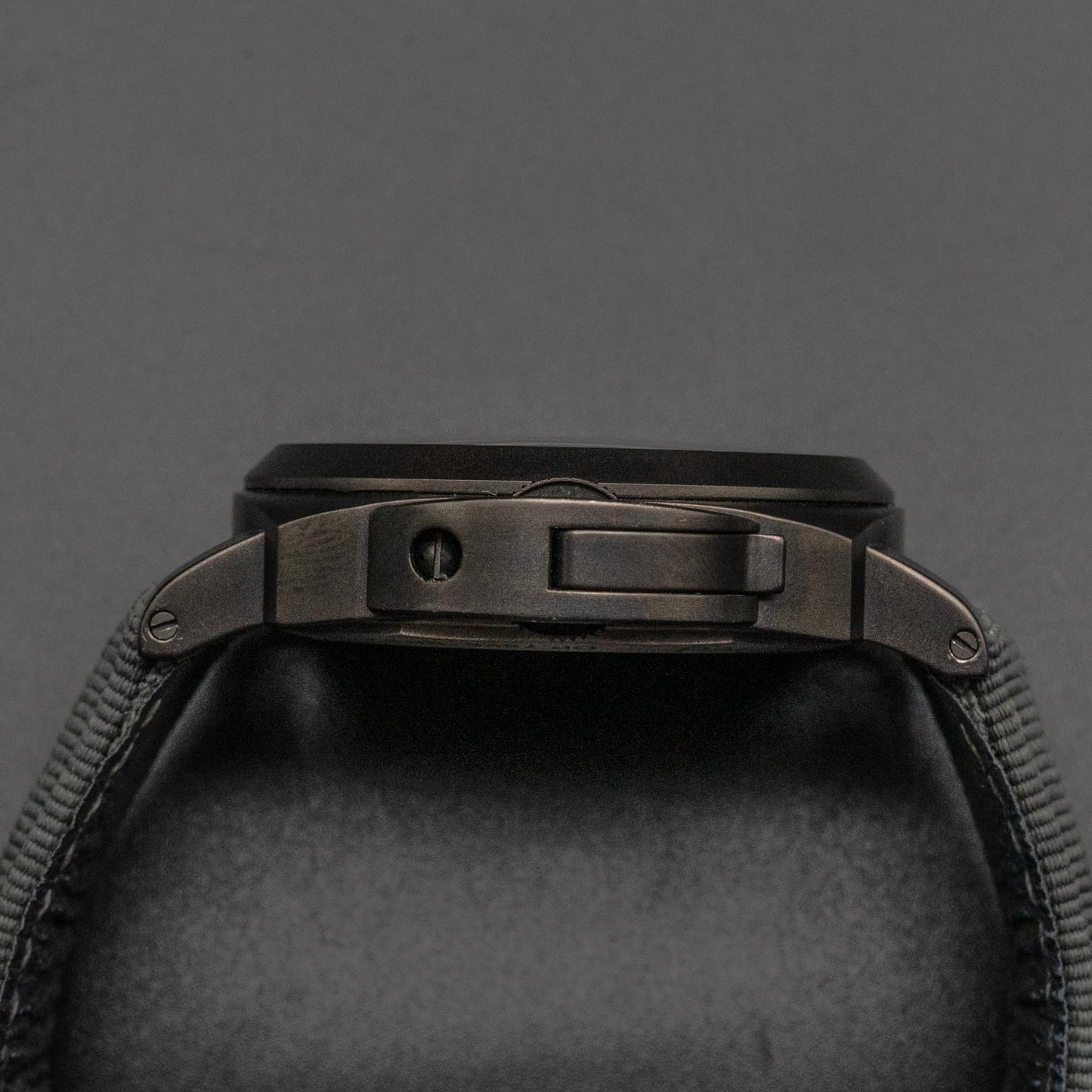 Panerai Luminor Base 8 Giorni Geneva Boutique PAM02121 Titanium LE 121