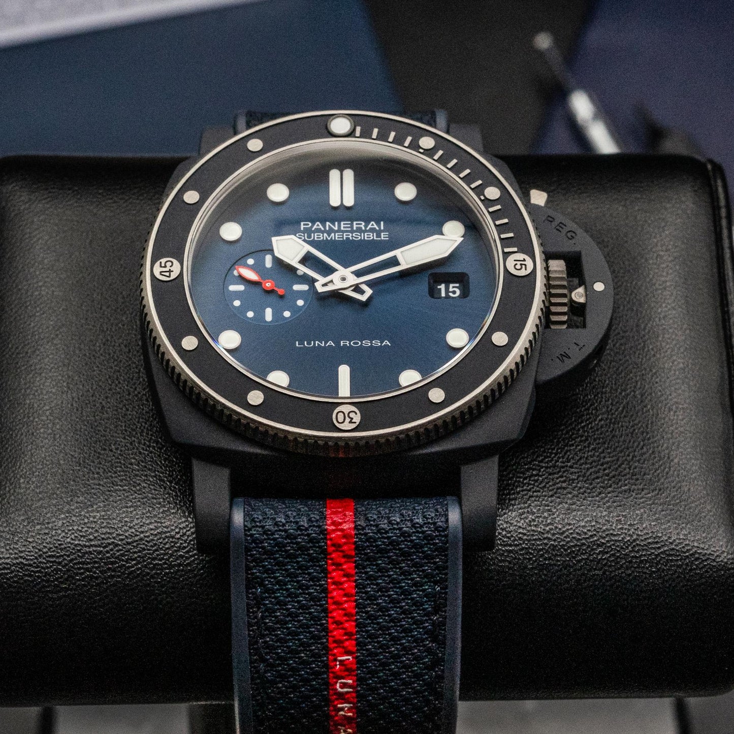 Panerai Submersible Luna Rossa PAM01466 44mm Ti-Ceramitech Blue Box Papers 2024