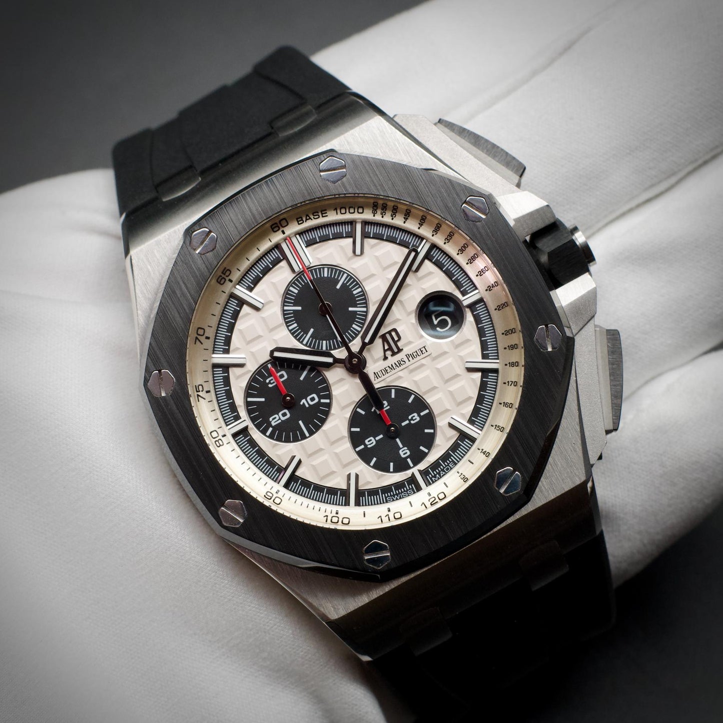 Audemars Piguet Royal Oak Offshore 26400SO Panda Dial 44mm 2016 Full Set