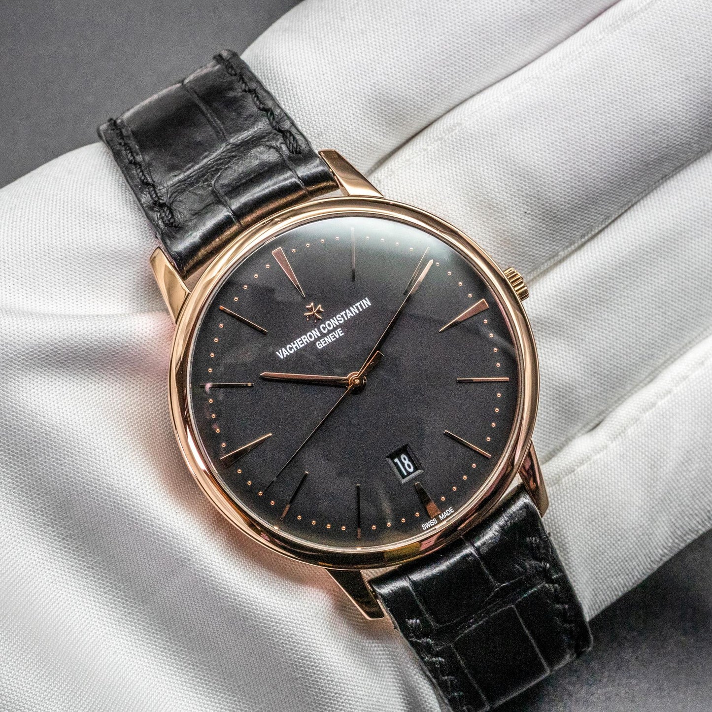Vacheron Constantin Patrimony Automatic 85180/000R-9232 Rose Gold Black Dial