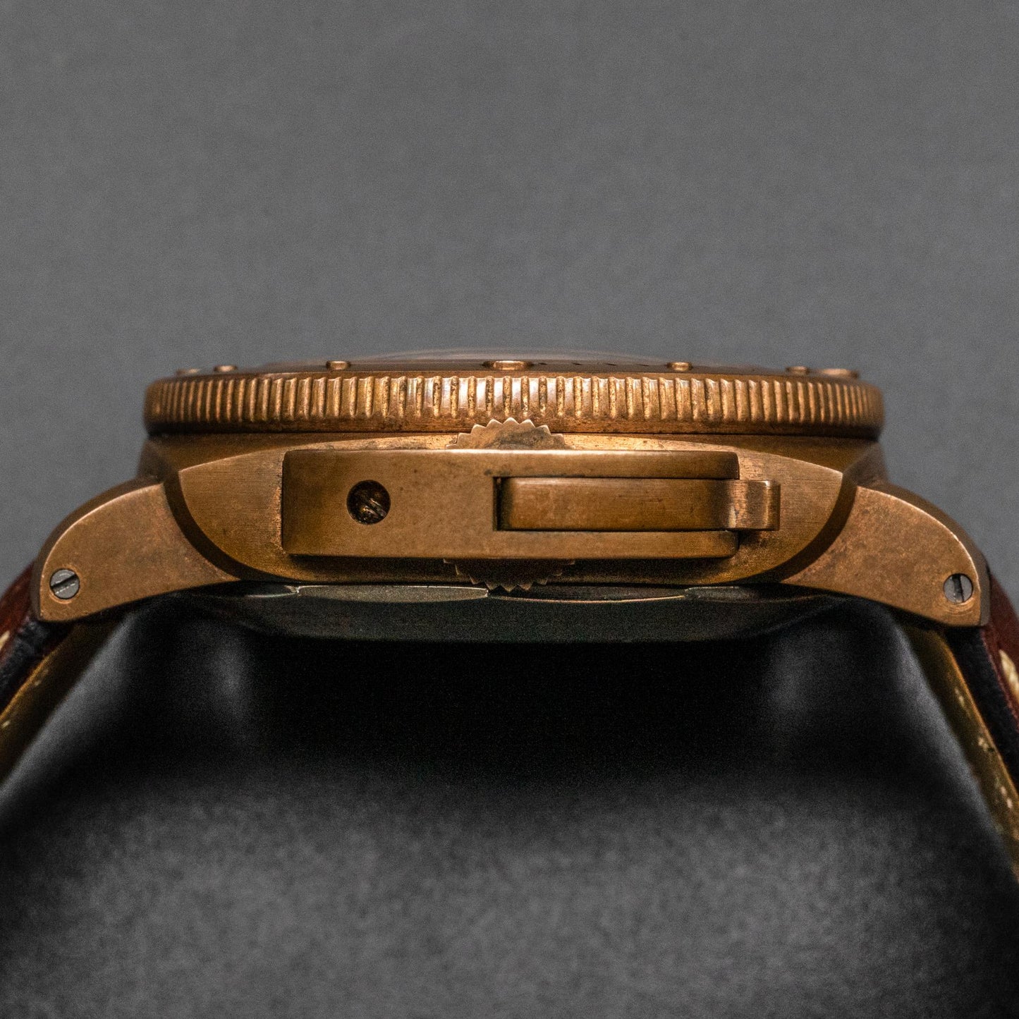 PAM00507 Bronzo Green Dial