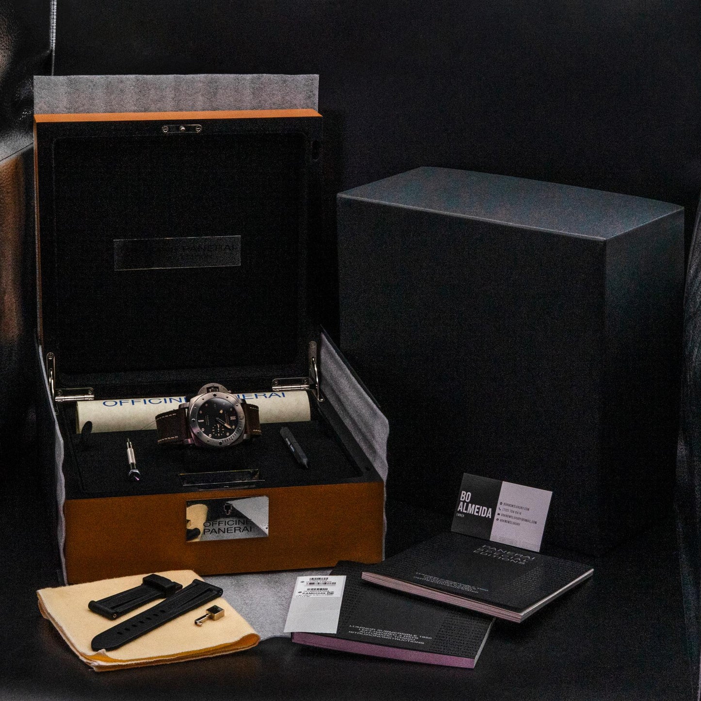 Left-Handed PAM00569