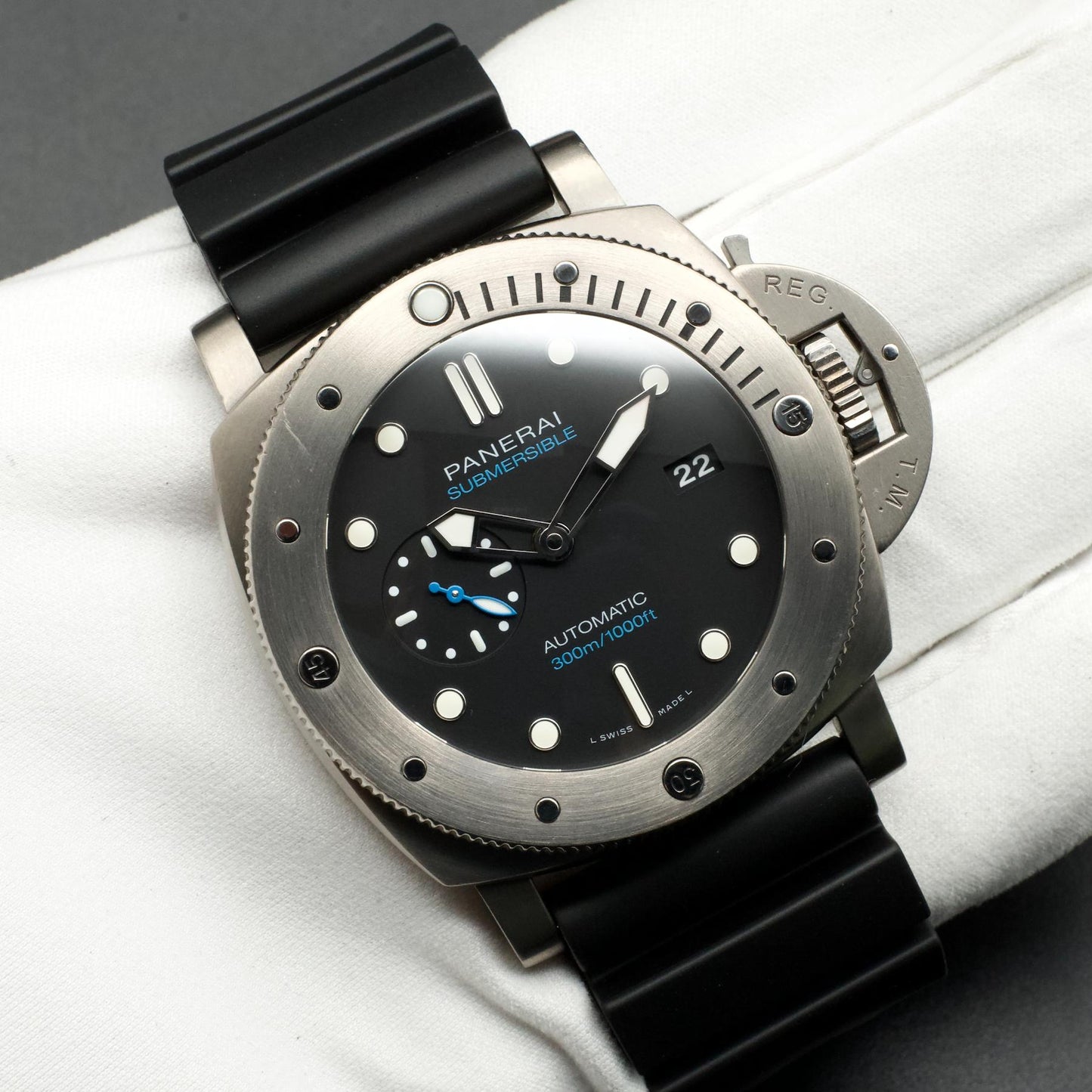 Panerai Luminor Submersible PAM01305
