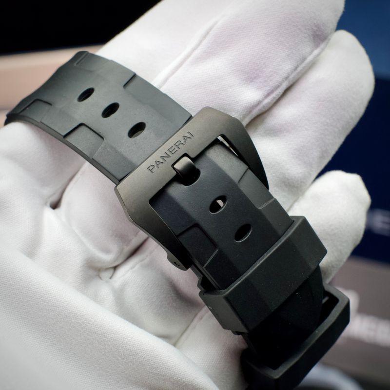 Panerai PAM02616 Submersible Carbotech 47mm Black Dial 2024 Full Set