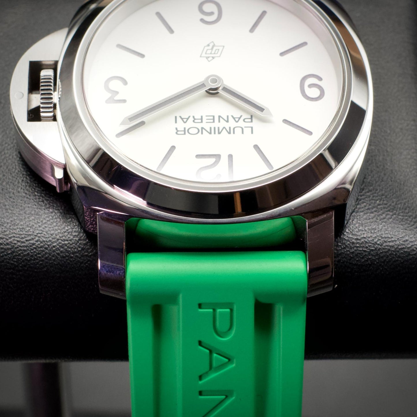 Panerai PAM01087 Luminor Base Logo 44mm Steel White Dial Full Set 2025