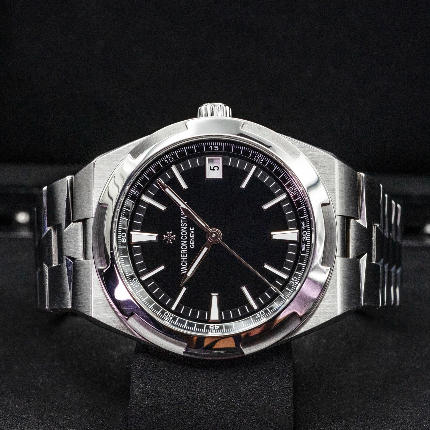 Vacheron Constantin Overseas 4500V/110A-B483 41mm Black Dial Box Papers 2022
