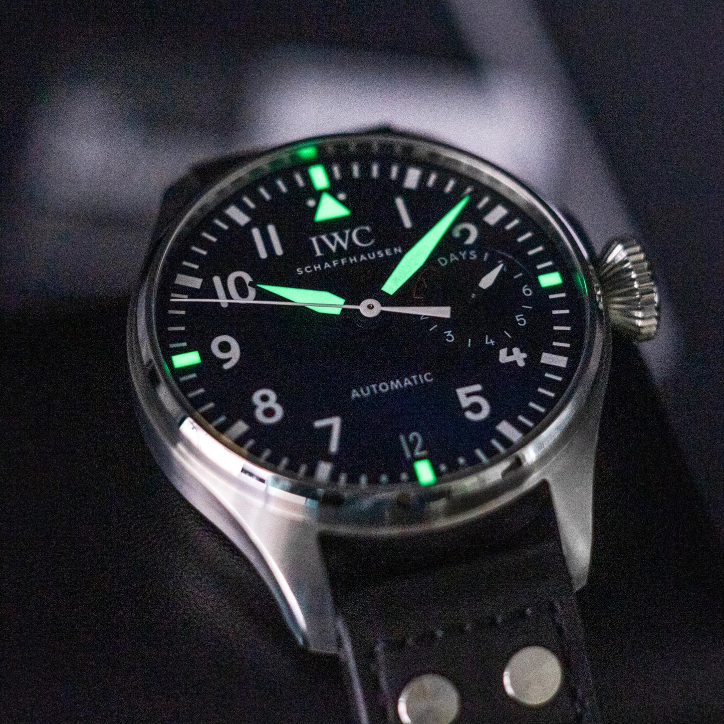 IWC Big Pilot's Watch IW501001 46mm Black Dial Lume