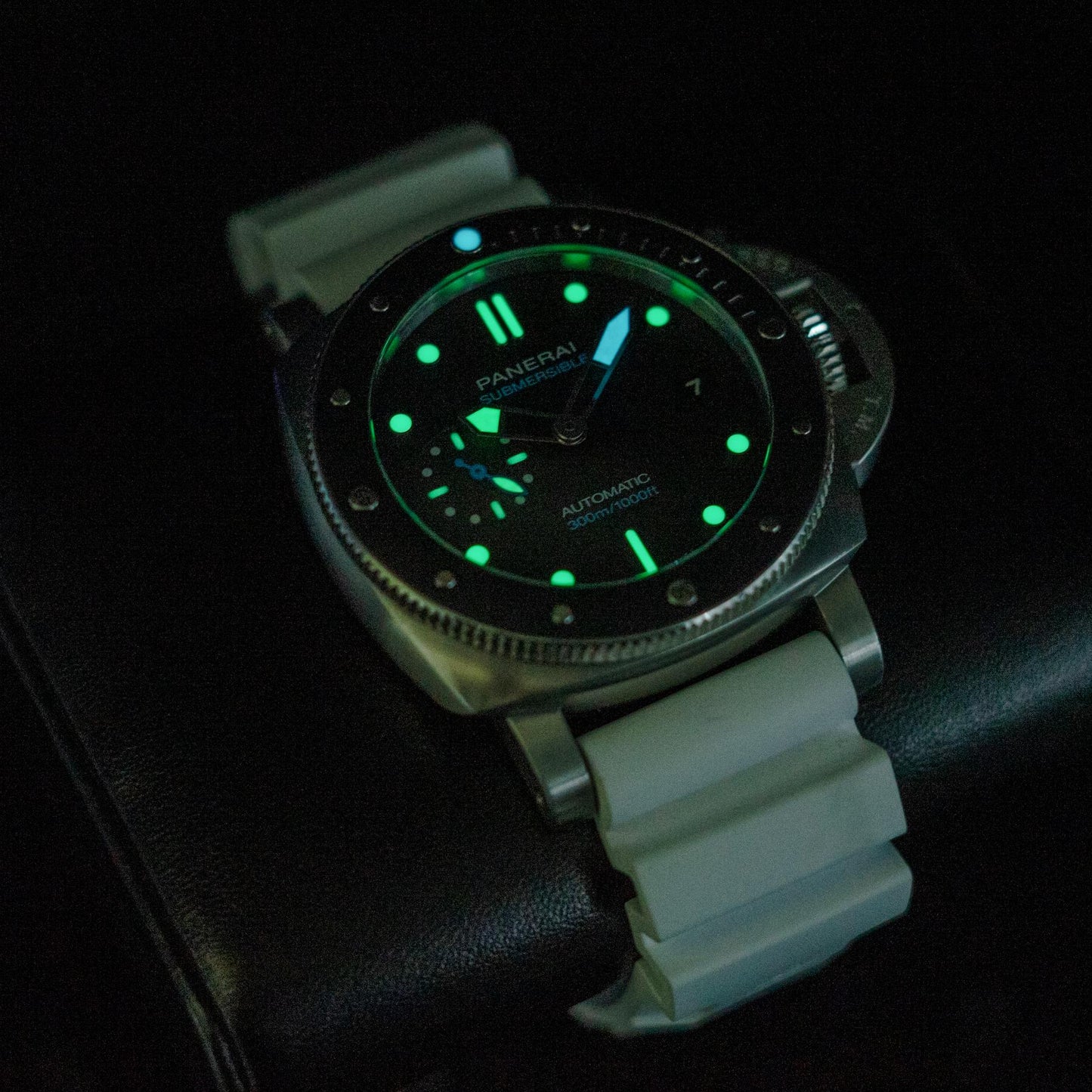 Panerai Submersible PAM00683 42mm Steel Black Dial Box Papers 2020
