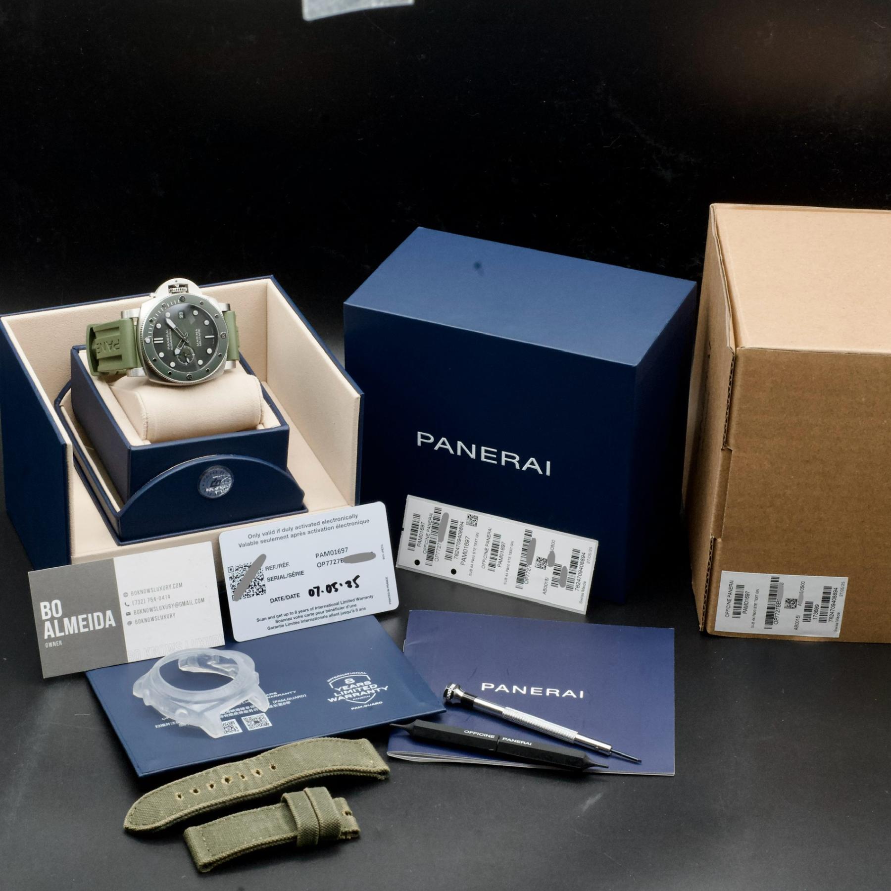 Panerai Submersible Marina Militare 3 Days Green Dial Stainless Steel PAM01697