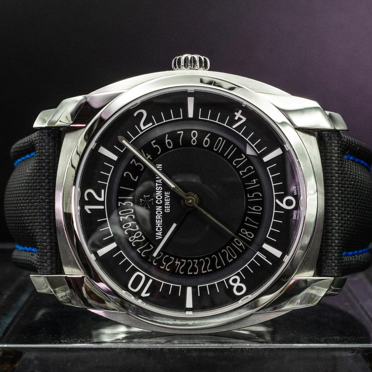 Vacheron Constantin Quai De L'Ile Date 4500S/000A-B196 Steel Black Box Papers