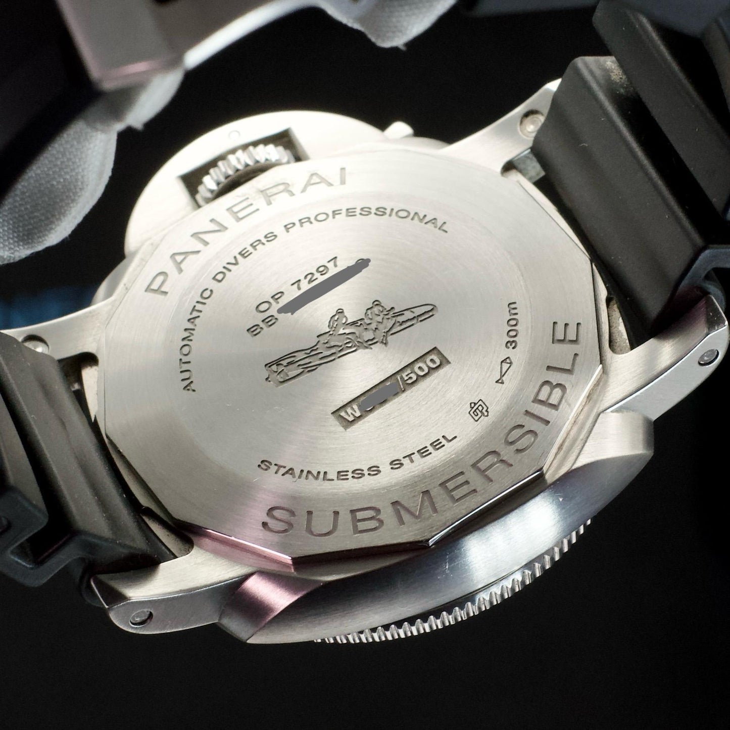 Panerai Luminor PAM01209 Submersible Limited Edition Azzurro Blue caseback