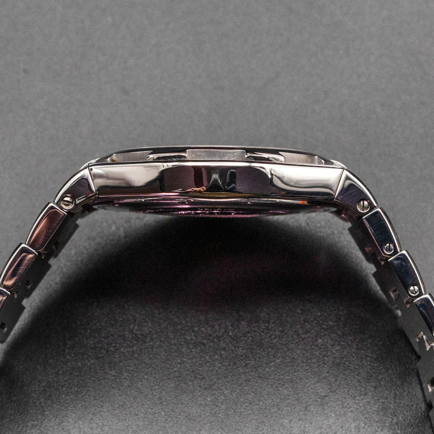 Vacheron Constantin Overseas 47040/B01A-9094 Side
