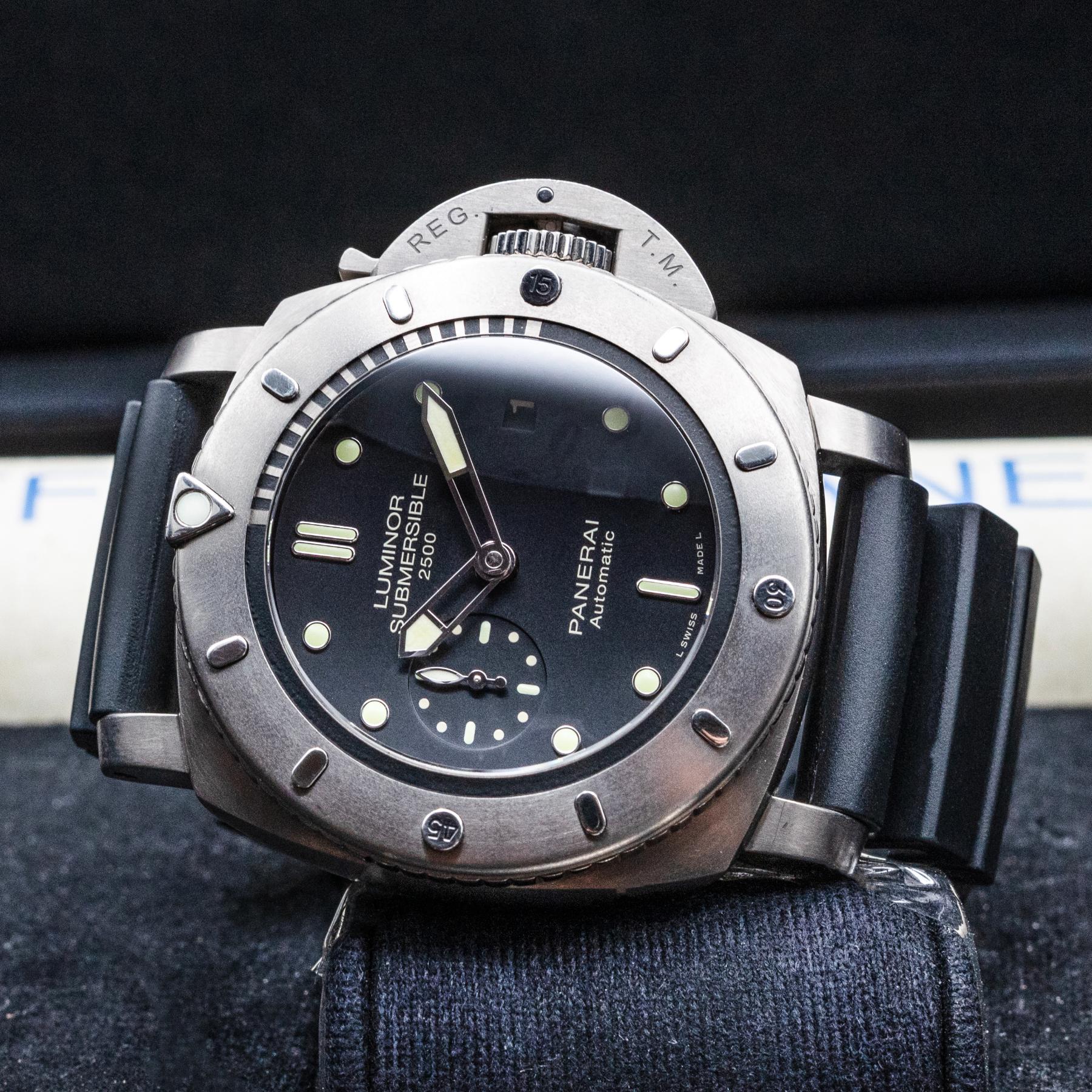 Panerai Submersible 1950 2500m PAM00364 Titanium Limited 47mm 2013