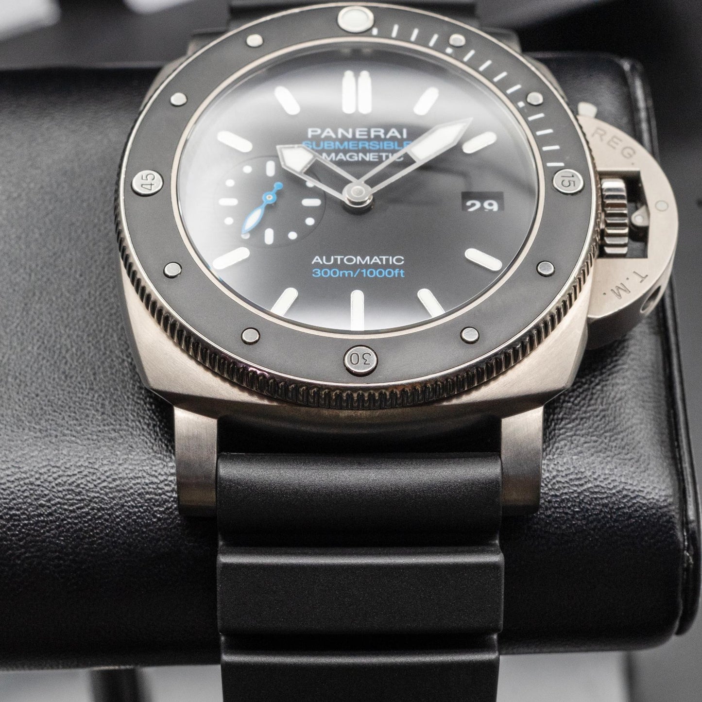PAM01389 Luminor Submersible 1950 Amagnetic