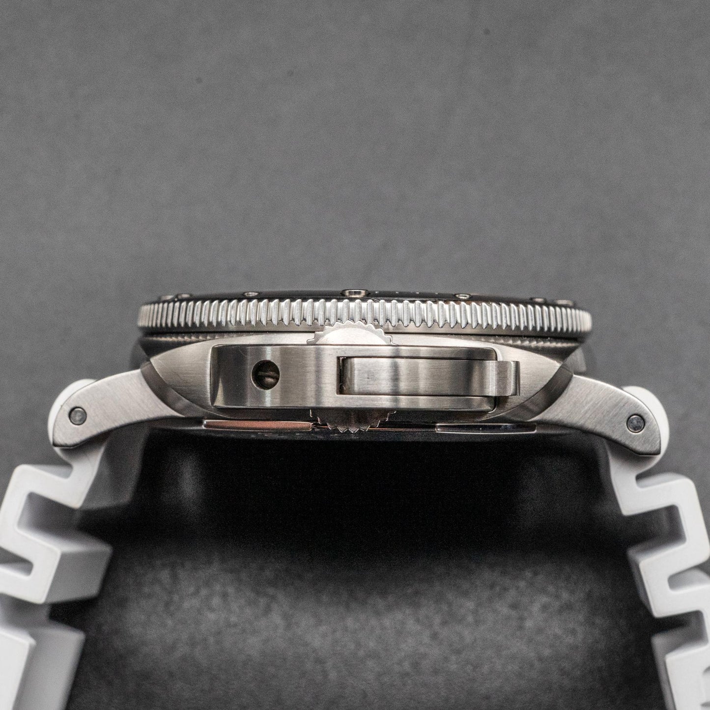 Panerai Submersible PAM00683 42mm Steel Black Dial Box Papers 2020