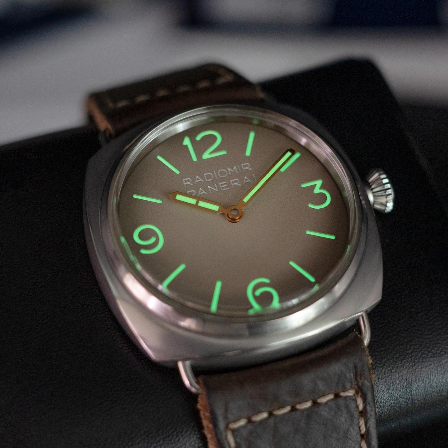 Panerai Radiomir Officine PAM01350 45mm Manual Wind Beige Dial Box Papers 2026