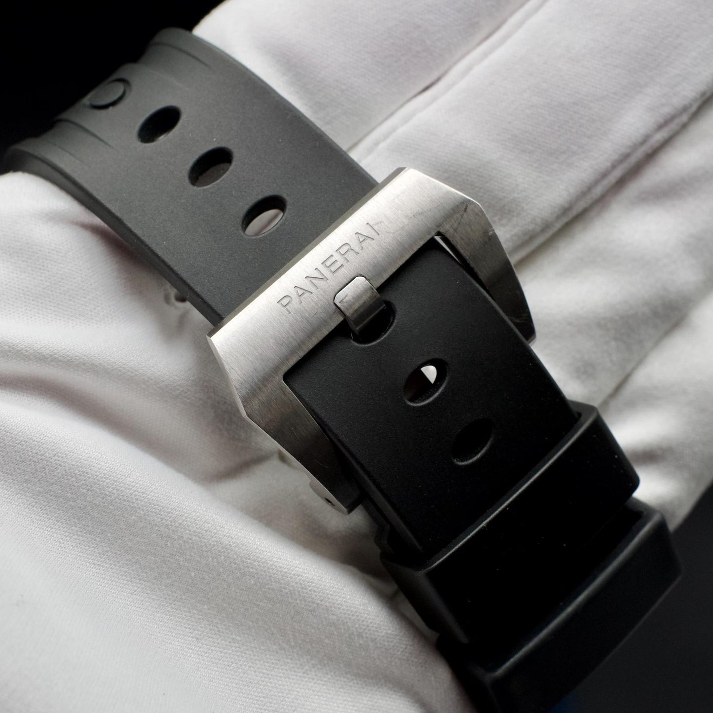 Panerai PAM00251 Luminor Chrono Daylight 44mm Ivory Dial Limited Ed 1/1000