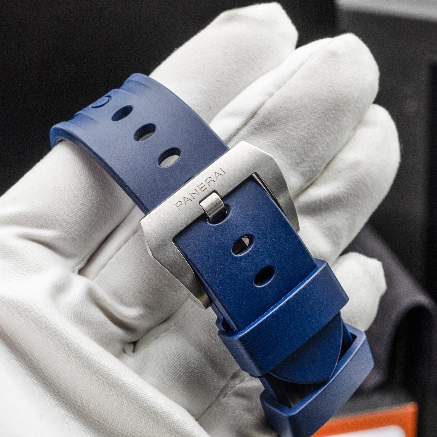 Panerai PAM01085 Luminor Logo Blu Mare 44mm Steel Blue Sunburst Dial