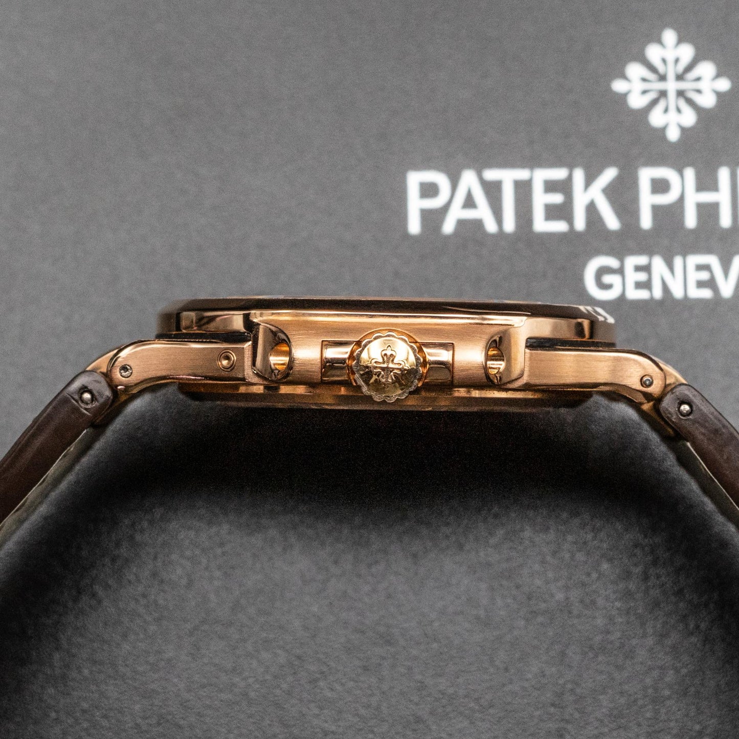 2016 Patek Philippe Nautilus 5712R-001 Rose Gold Brown Dial Lug