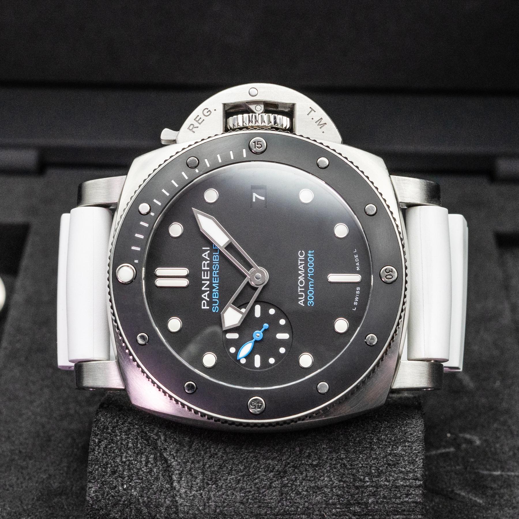 Panerai Submersible PAM00683 42mm Steel Black Dial Box Papers 2020