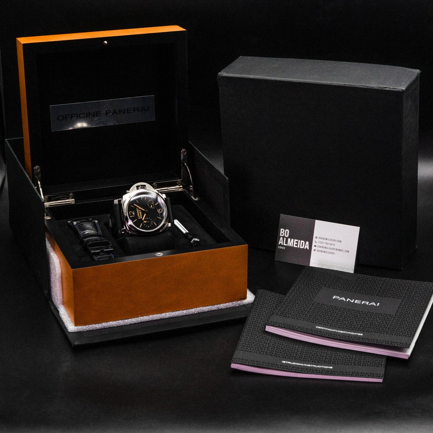 PAM00423 47mm Steel Black Dial