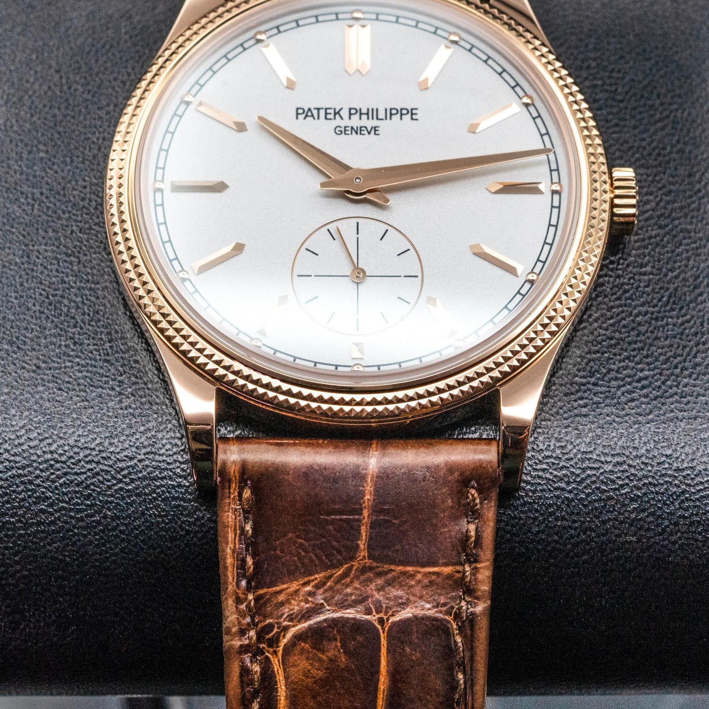 Patek Philippe Calatrava 6119R-001 39mm Rose Gold bottom