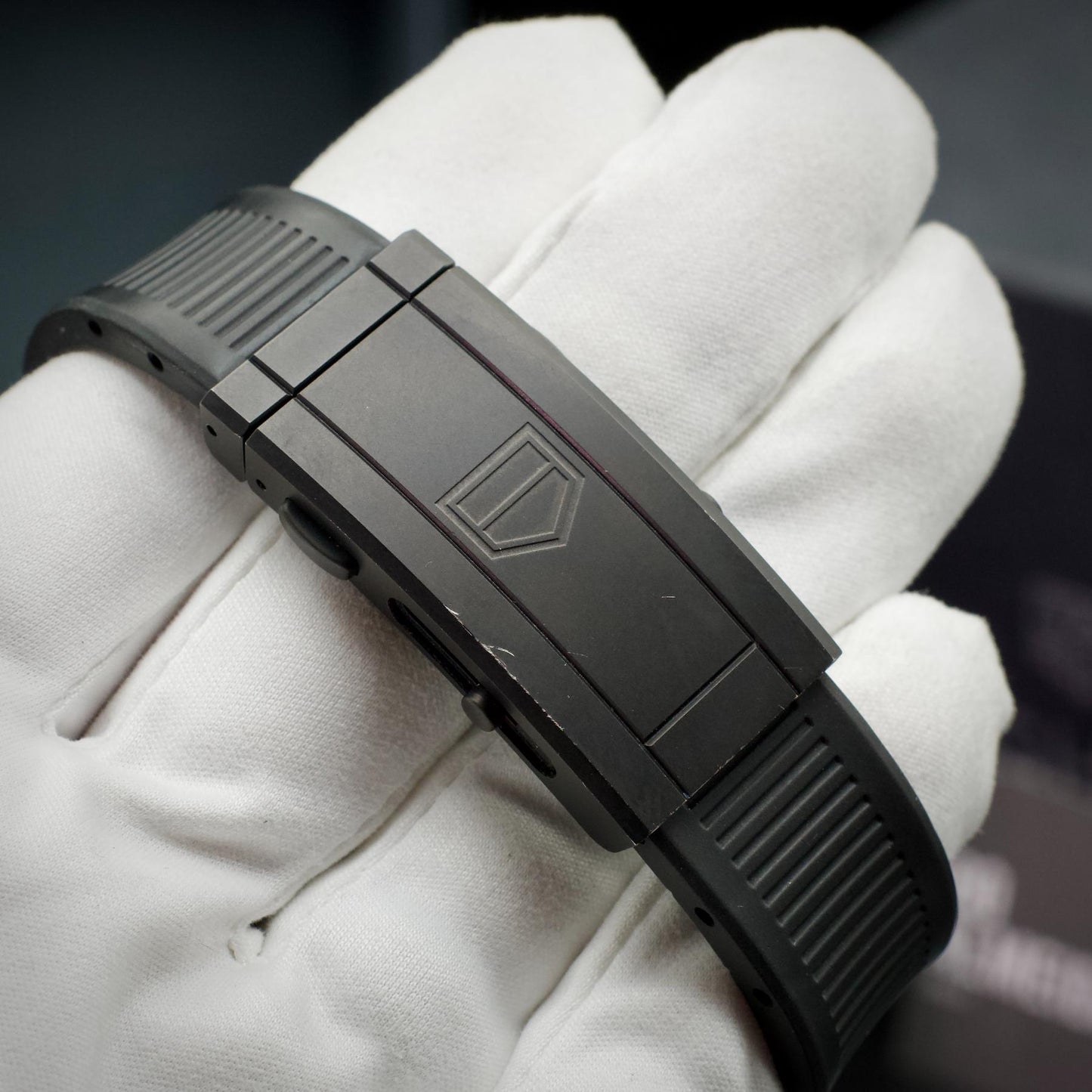 TAG Heuer Aquaracer WBP201D Nightdiver 43mm Black DLC White Dial 2022