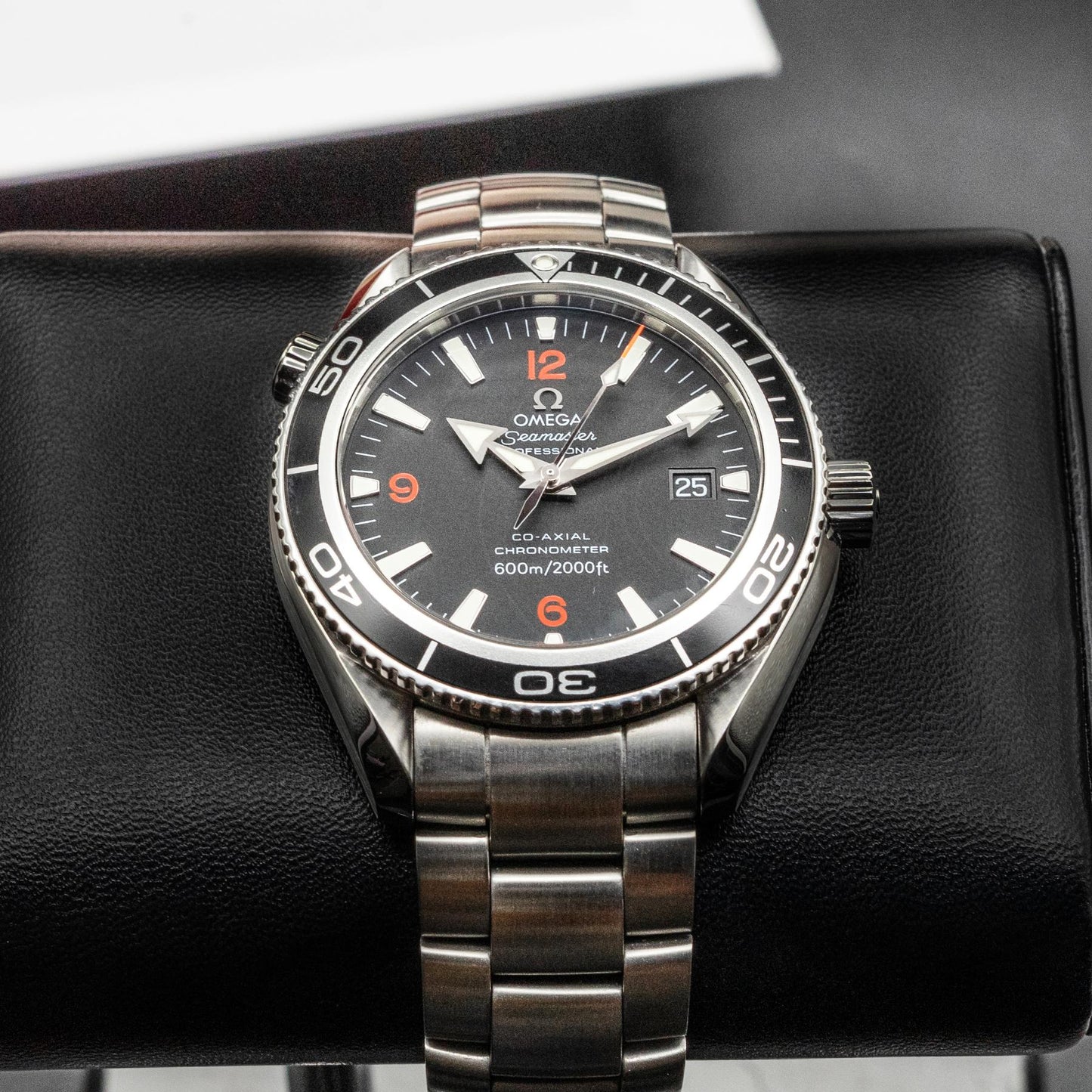 Omega Seamaster Planet Ocean 2201.51.00 42mm Black Orange Dial Box Papers 2010